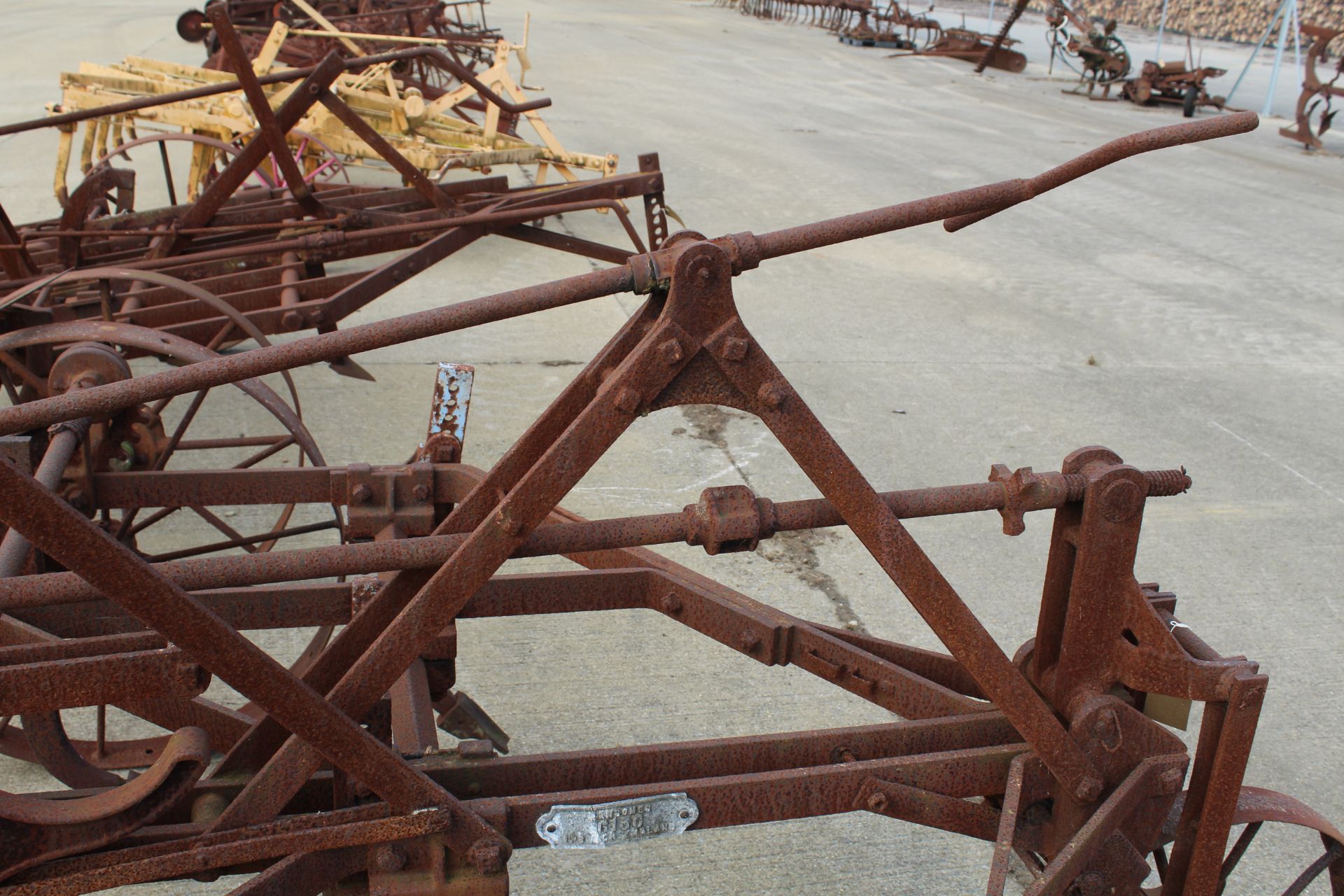 Ransomes C13C heavy trailed cultivator for crawler. - Image 9 of 20