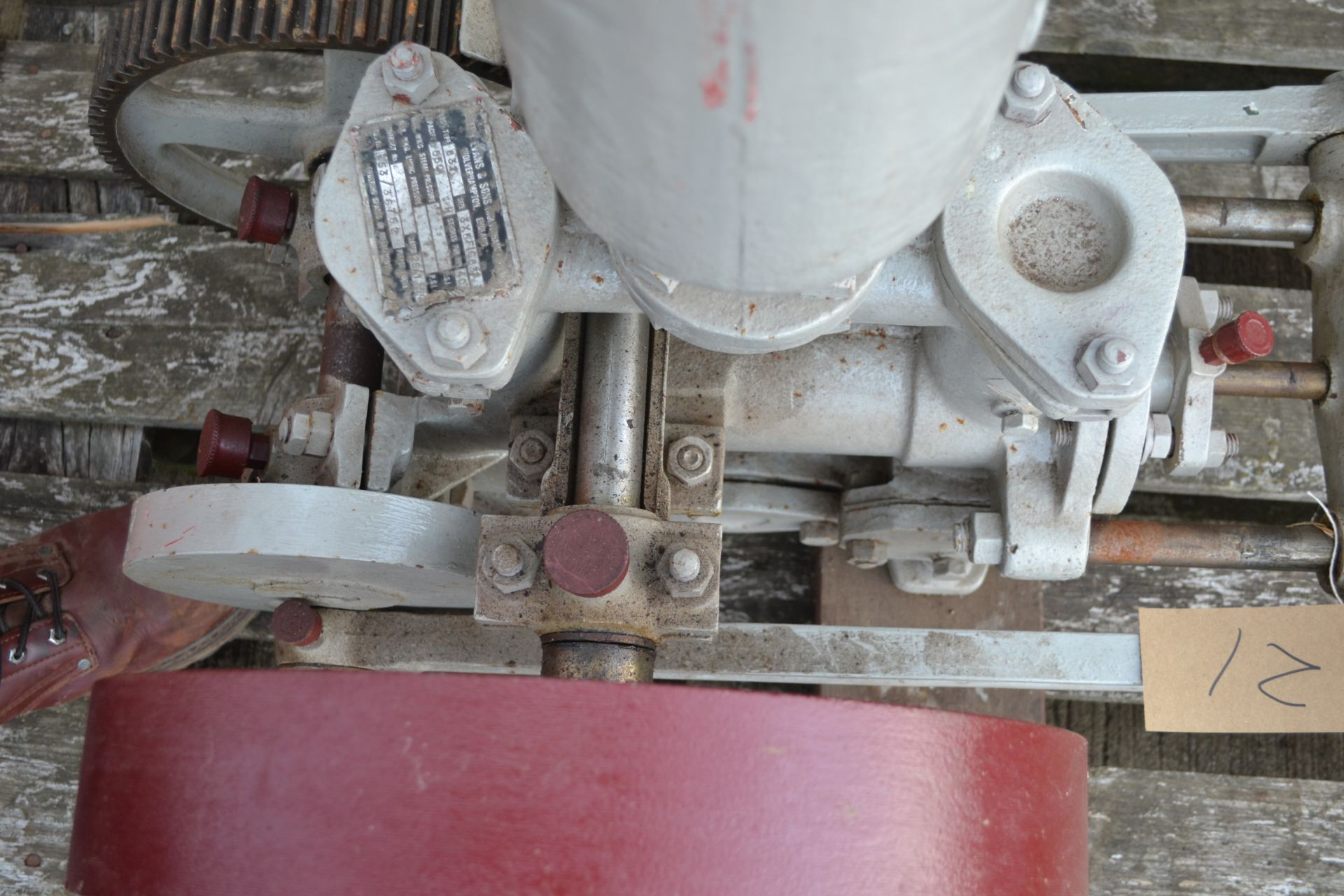 Joseph Evans 3in water pump with flat belt drive. - Image 9 of 11