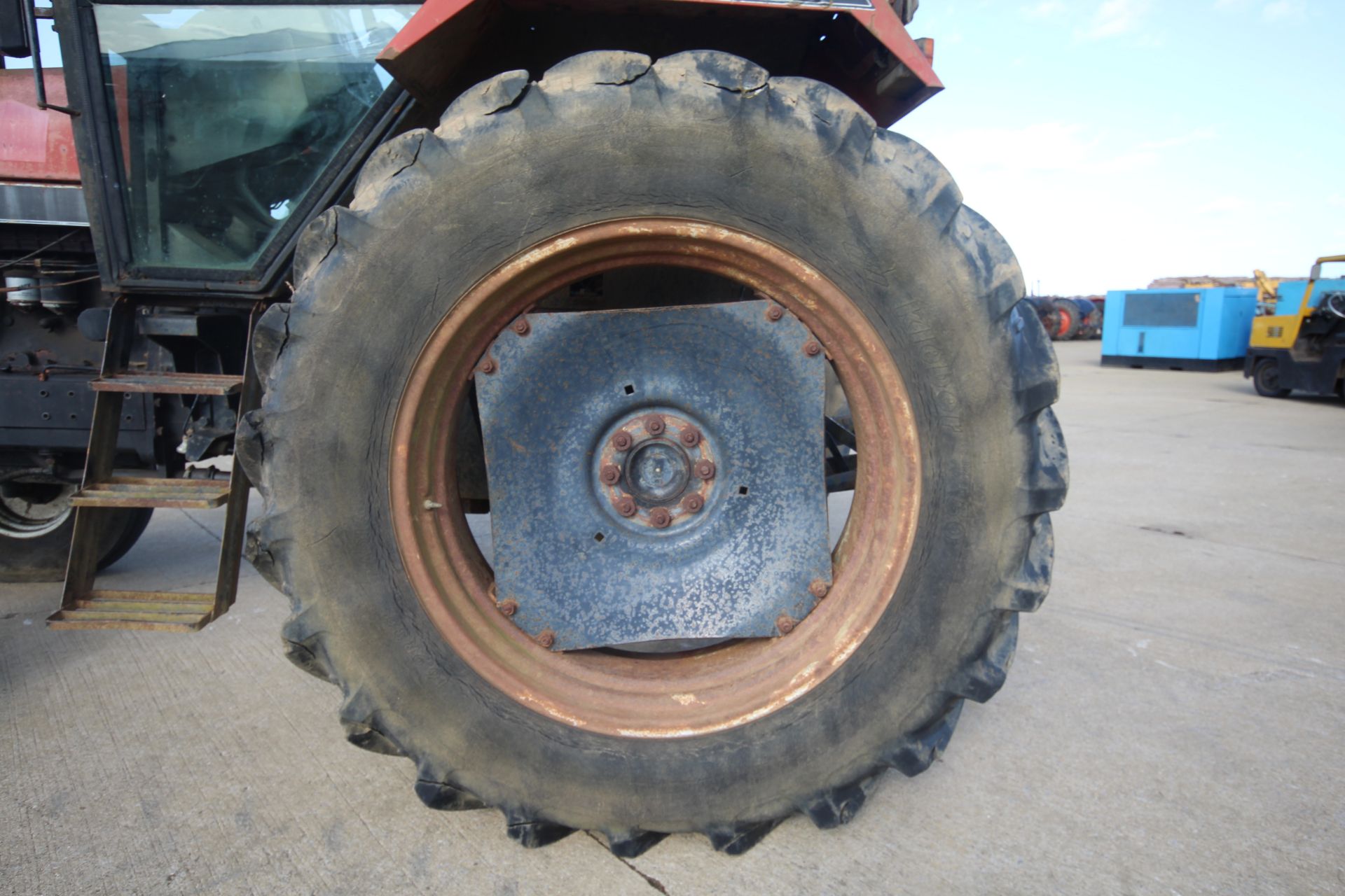 Case International 1594 2WD tractor. Registration D855 DDX. Date of first registration 06/05/1987. - Image 26 of 76