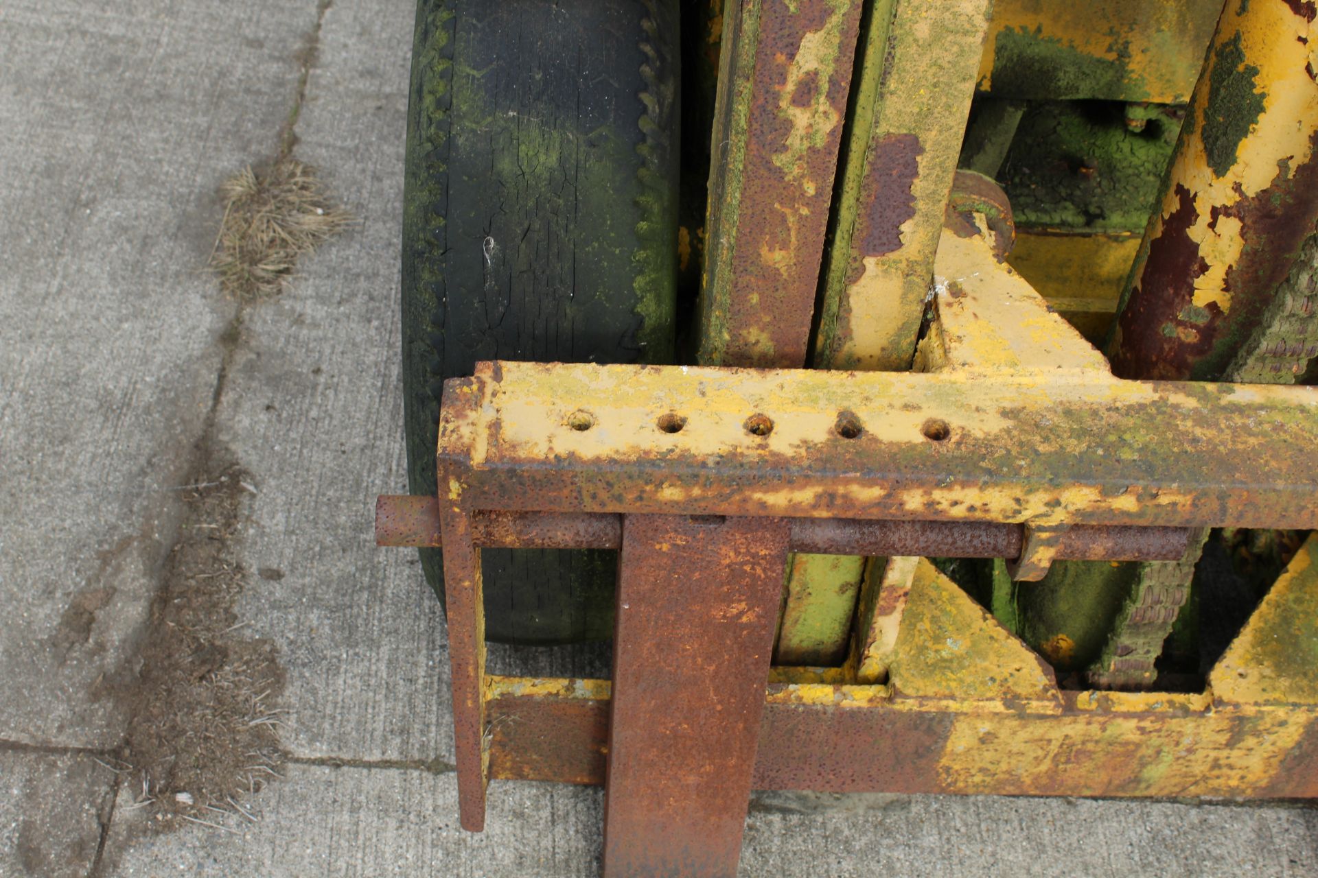 Hyster 80 8,000lb 2WD forklift. Serial number A5E1609. Registration XOM 678 (no paperwork). Date - Image 7 of 30