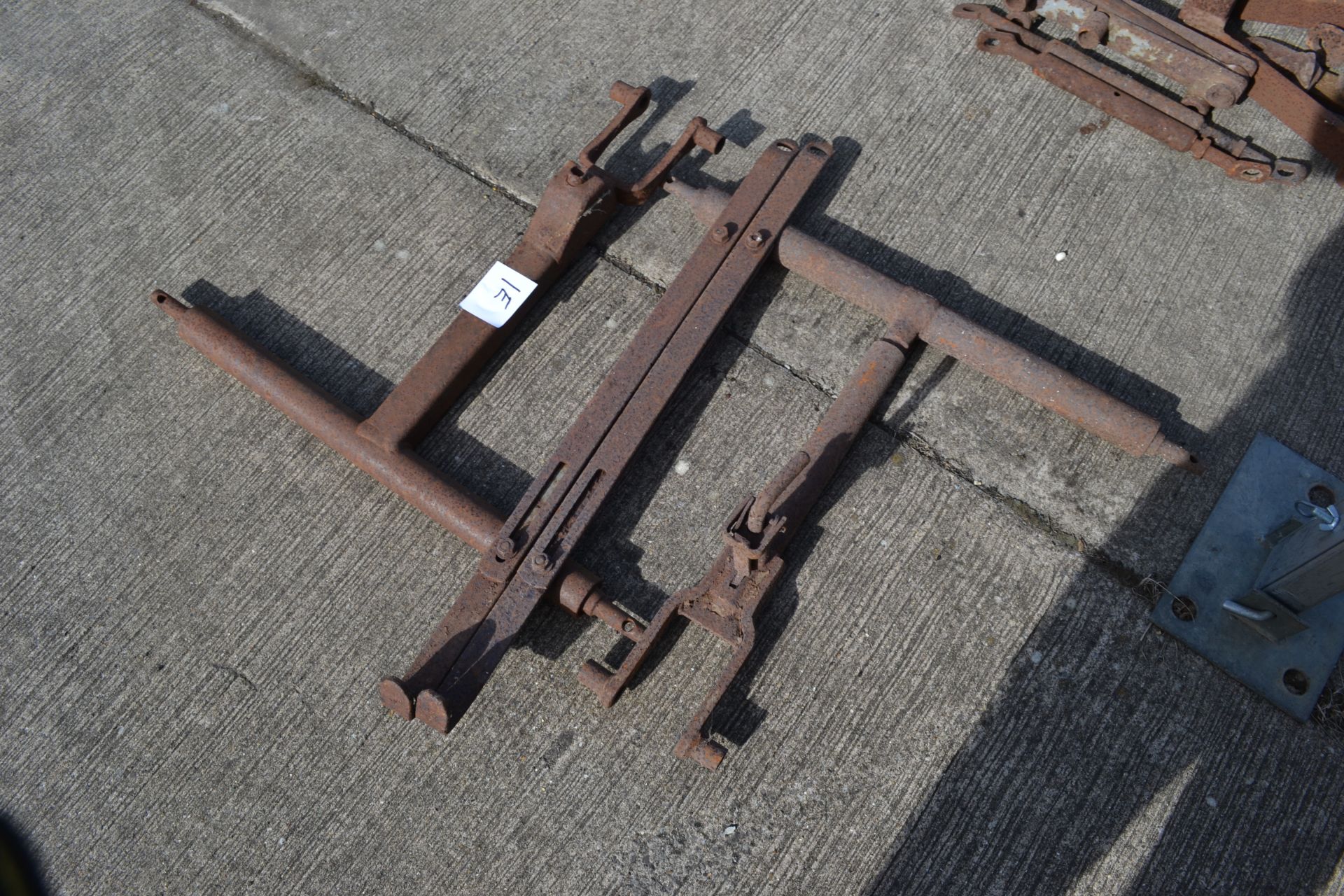 Ferguson / Massey Ferguson T Bars for restoration - Image 4 of 4