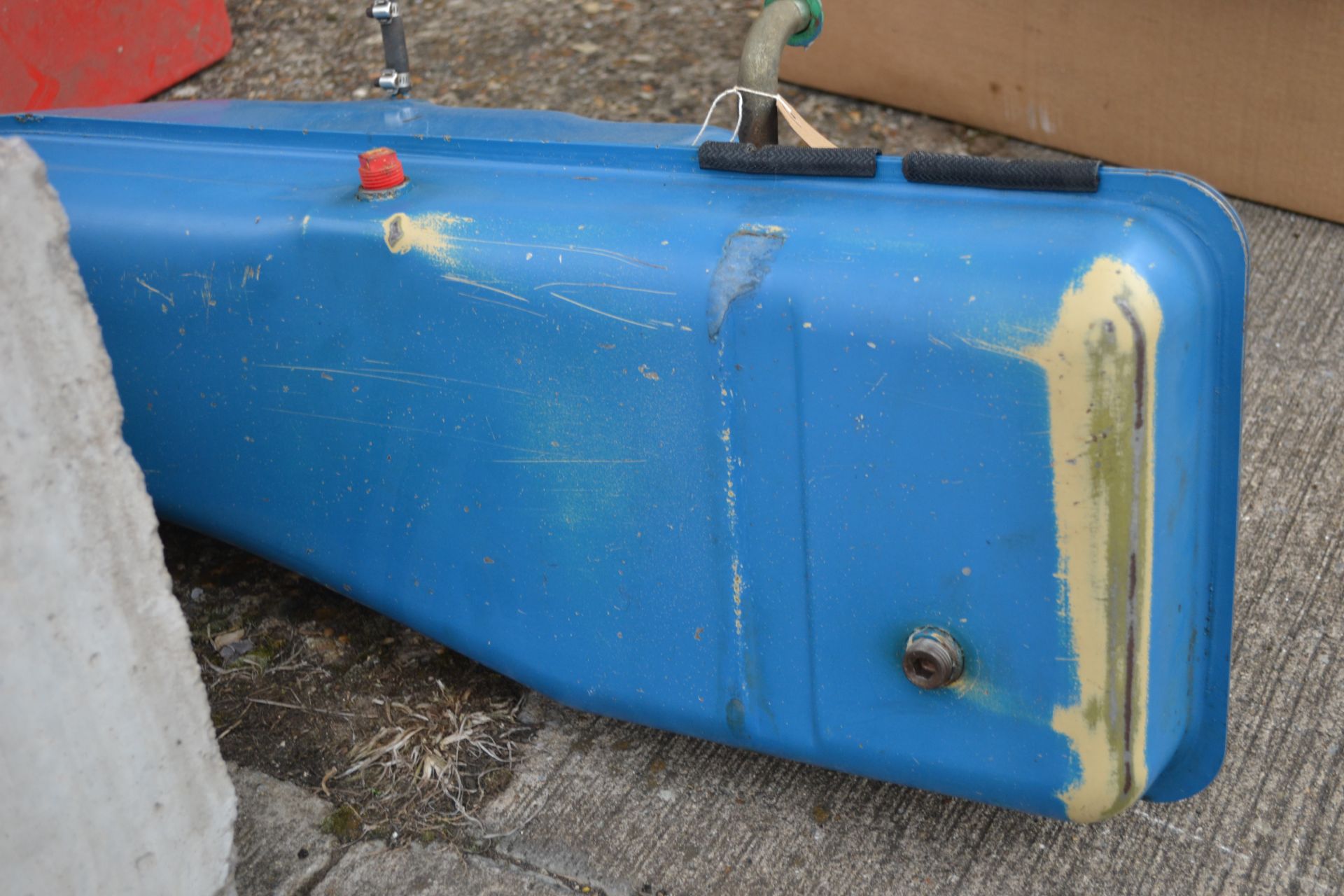 Auxiliary fuel tank for Ford 5600, 6600 and 7600 w - Image 5 of 7