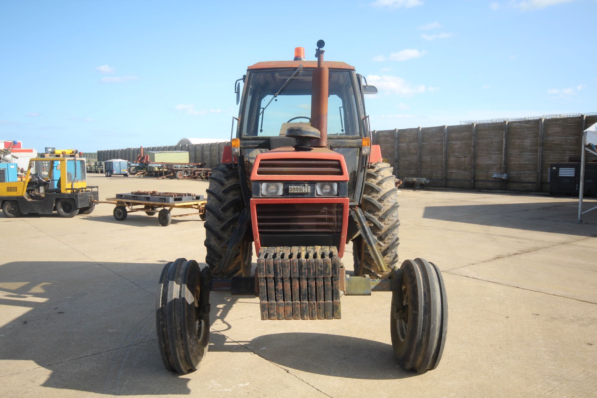 Case International 1594 2WD tractor. Registration D855 DDX. Date of first registration 06/05/1987. - Image 8 of 76
