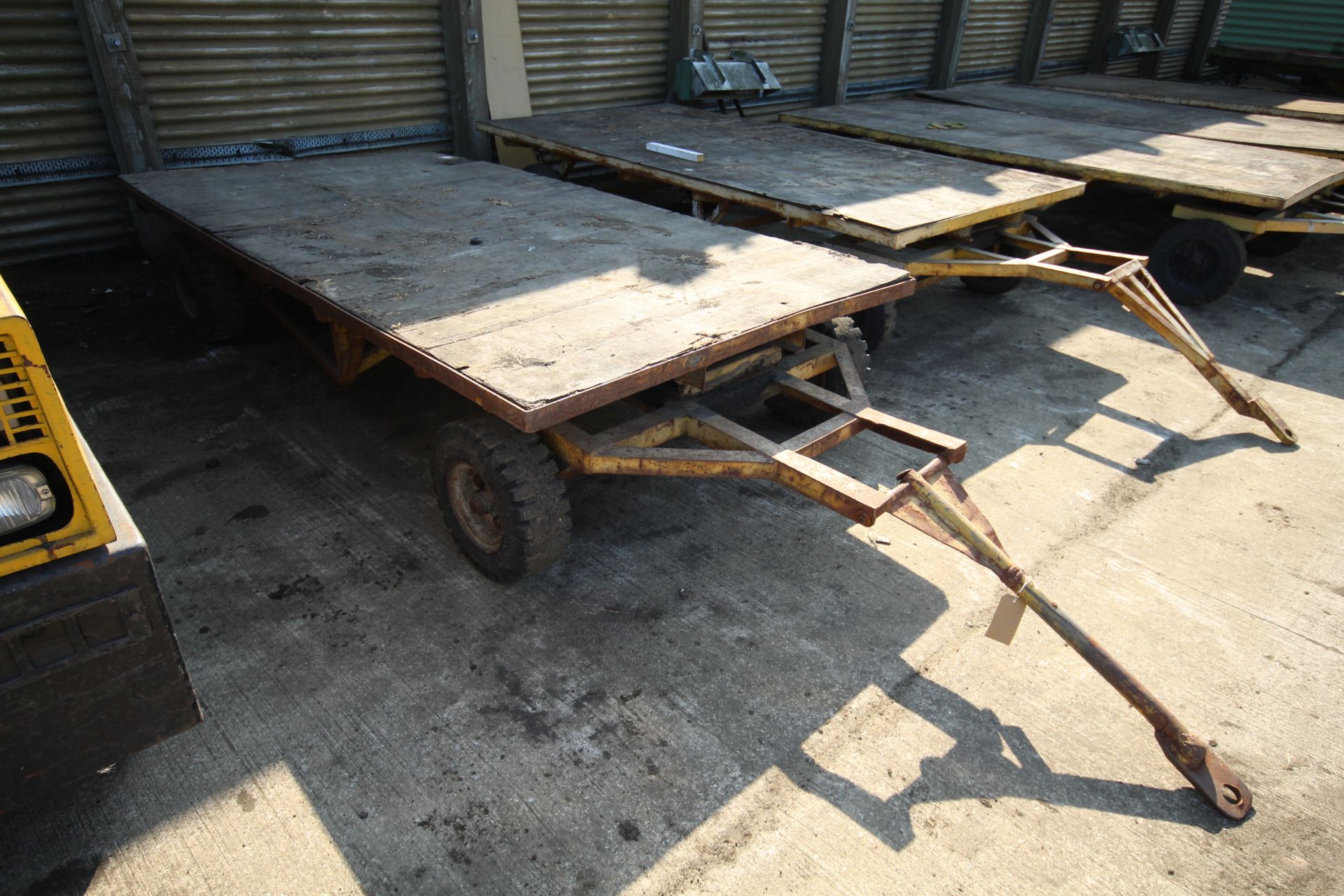 4-wheel turntable factory trailer. With solid tyres. - Image 2 of 14
