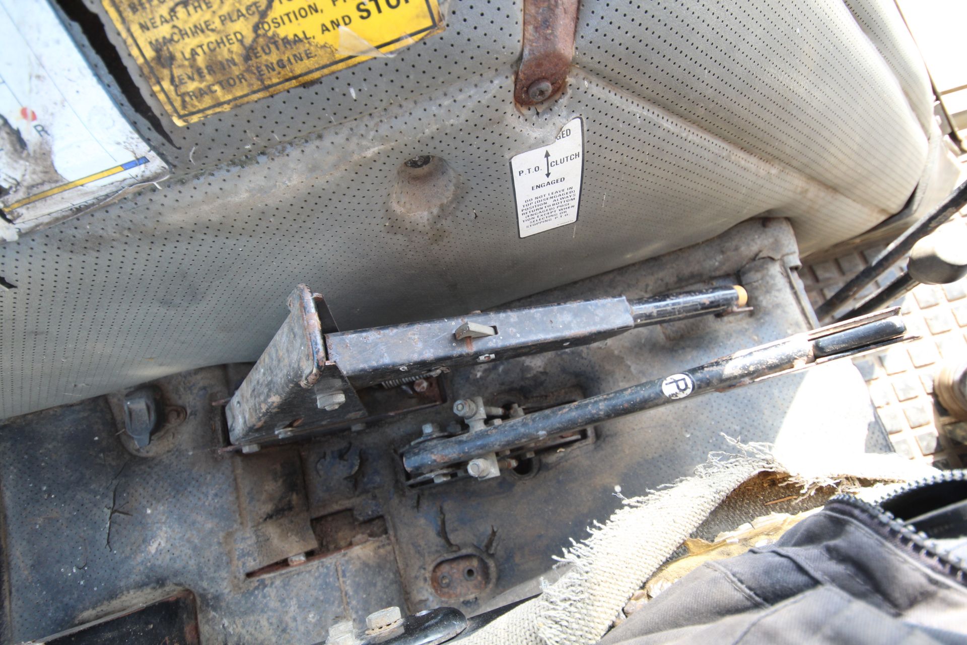 Case International 1594 2WD tractor. Registration D855 DDX. Date of first registration 06/05/1987. - Image 69 of 76