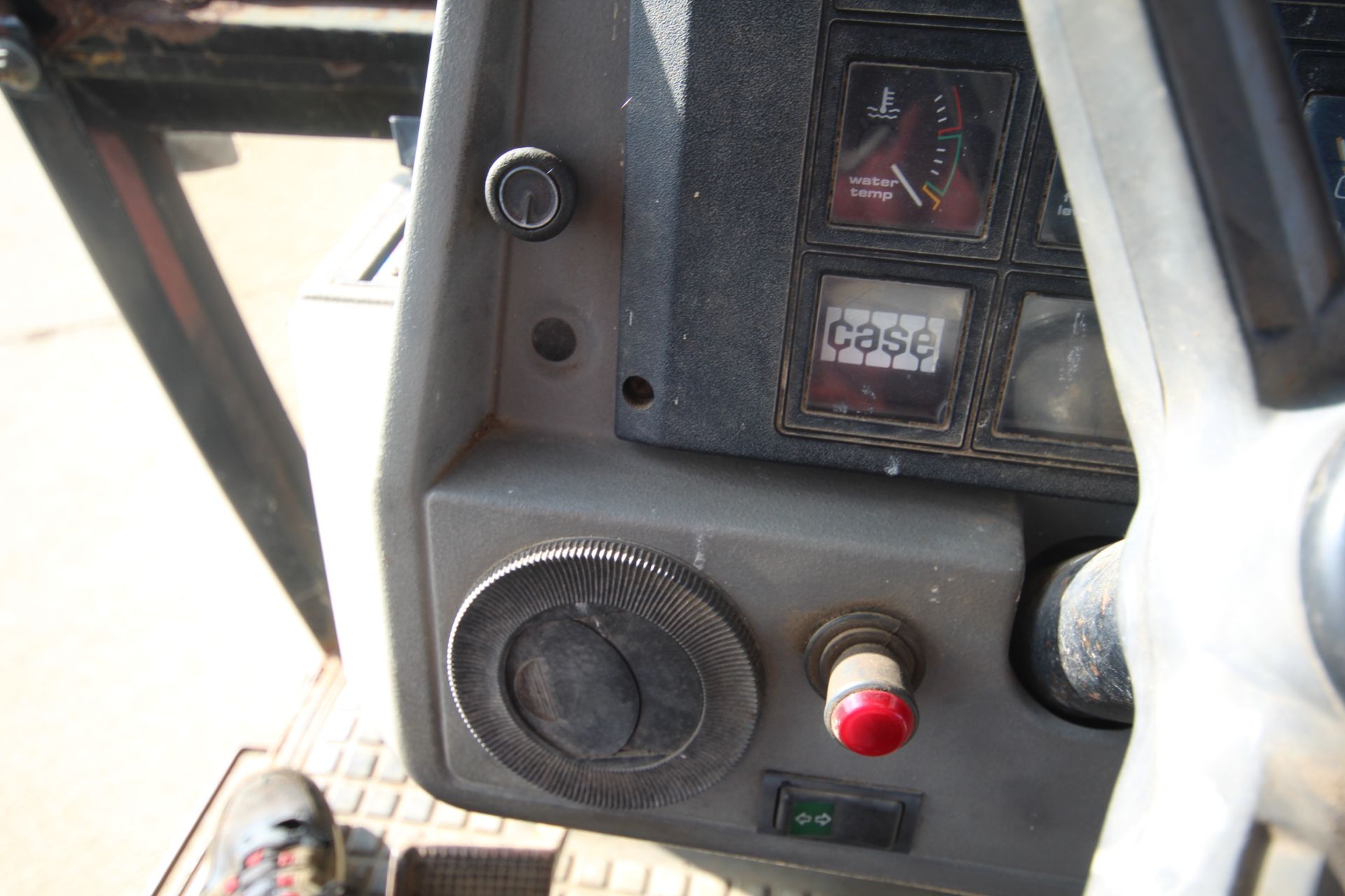 Case International 1594 2WD tractor. Registration D855 DDX. Date of first registration 06/05/1987. - Image 61 of 76