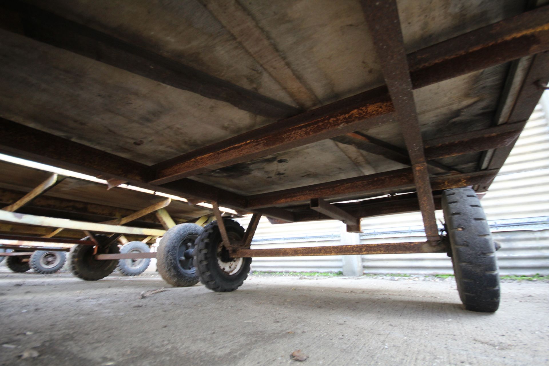 4-wheel turntable factory trailer. With solid tyres. - Image 14 of 15