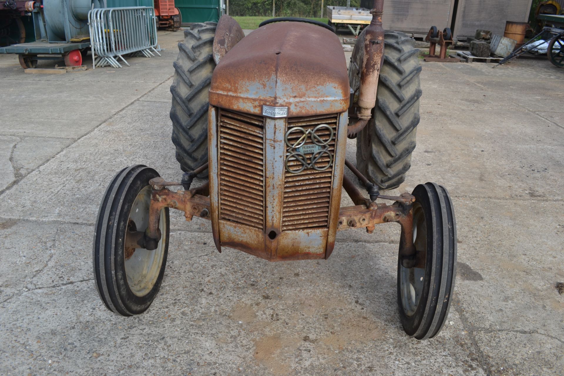 Ferguson TEA 20 2WD tractor. Serial number 183374. 1951. Registration CEB 212 (expired but with - Image 8 of 46