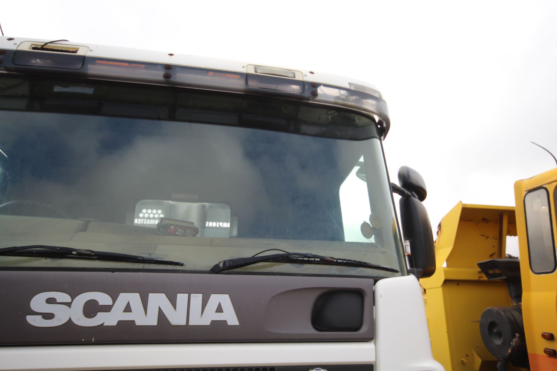 Scania 114c 340 8x4 32T rigid bulk tipper. Registration W659 BVW. Date of first registration 17/05/ - Image 5 of 97