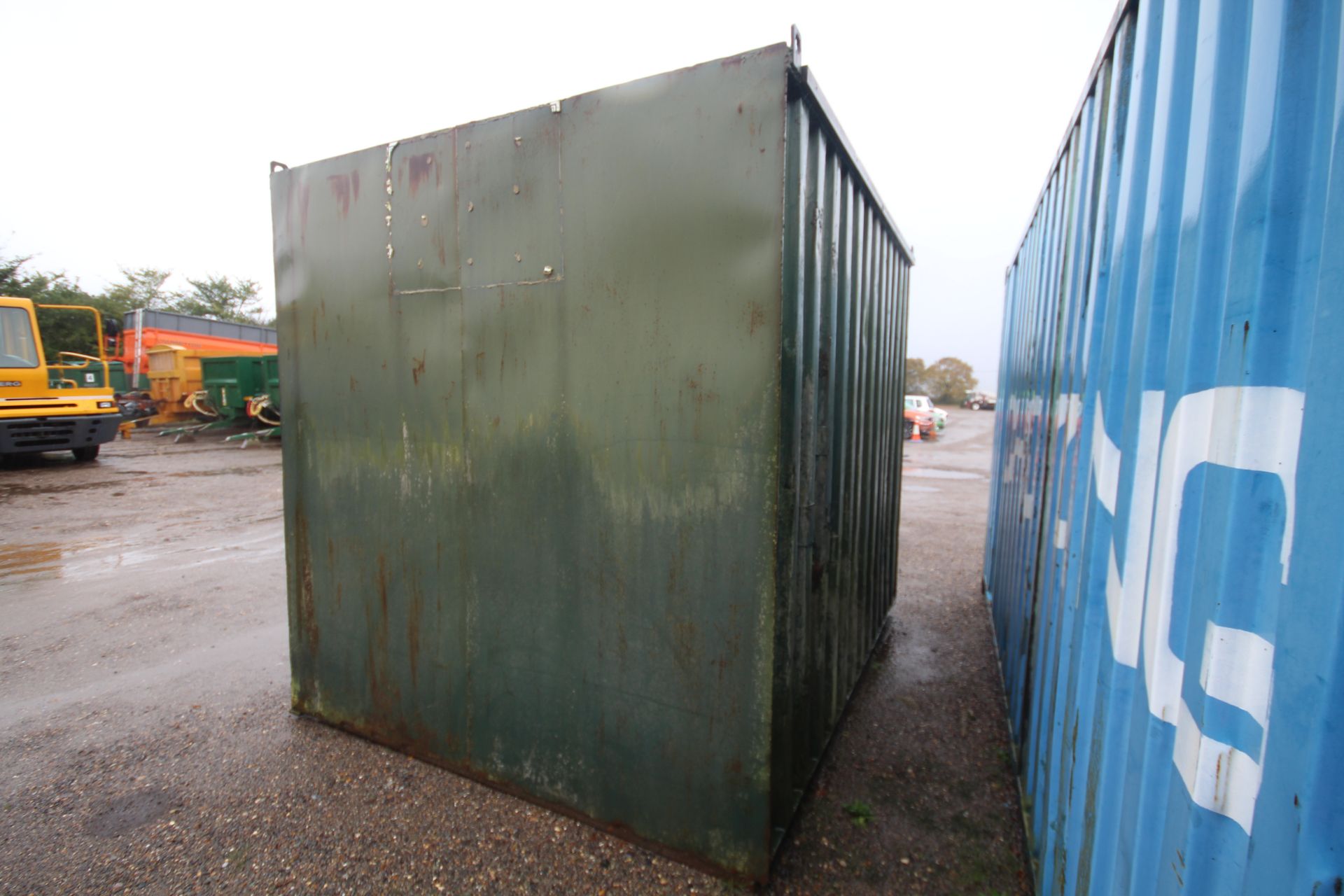 10ft storage container. - Image 3 of 8