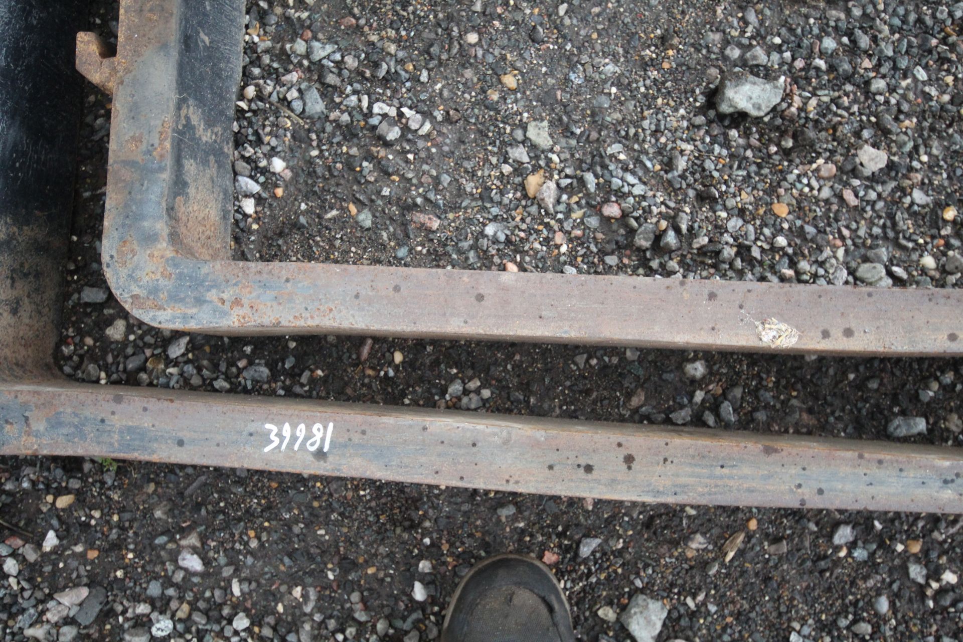 Pair of pallet tines. V - Image 5 of 7