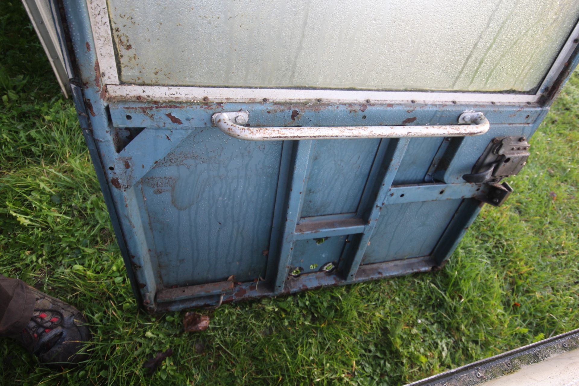 Land Rover Series 2A hard top and rear door. - Image 8 of 8