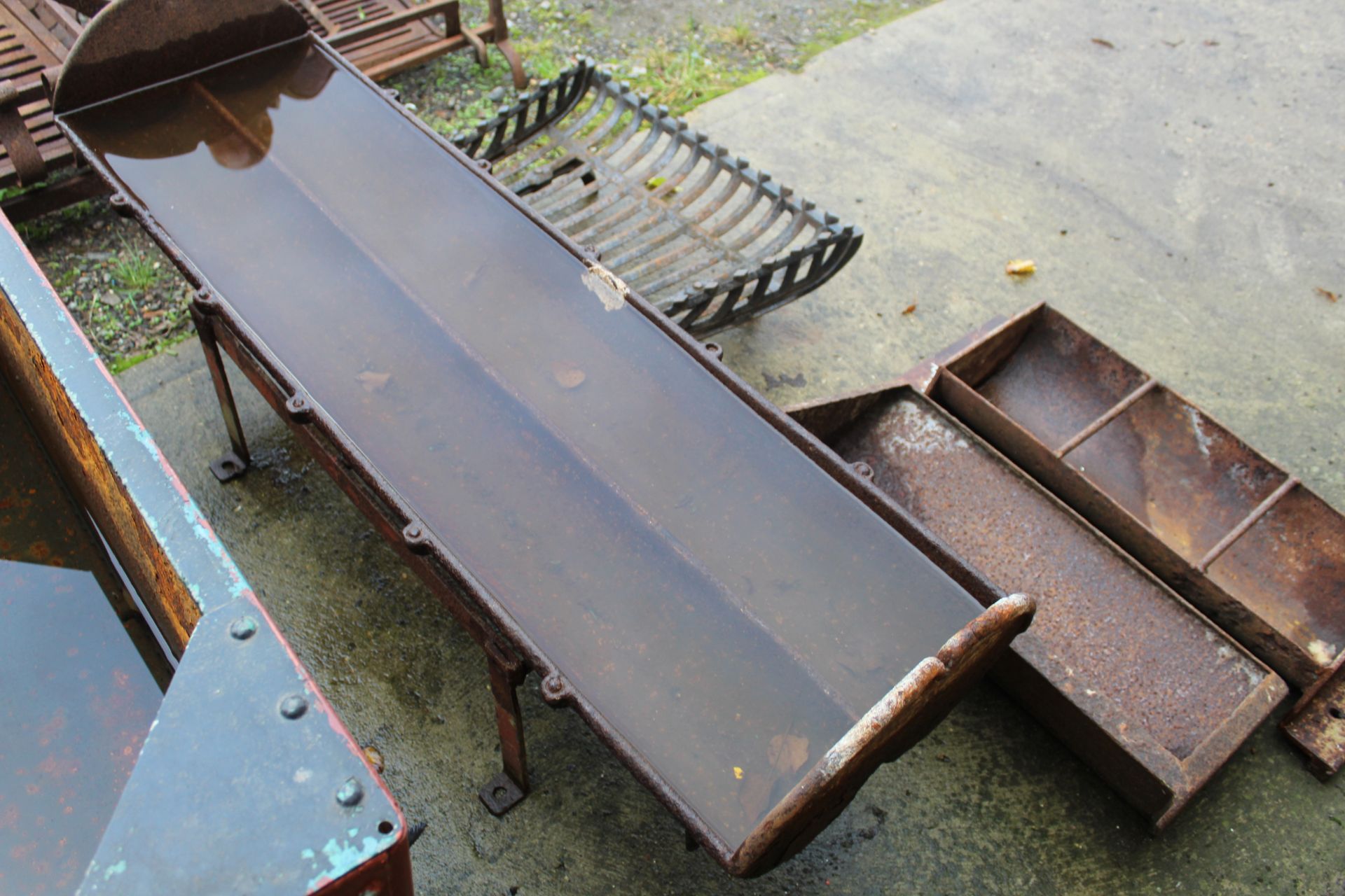 Long cast iron trough on stand. - Image 3 of 4