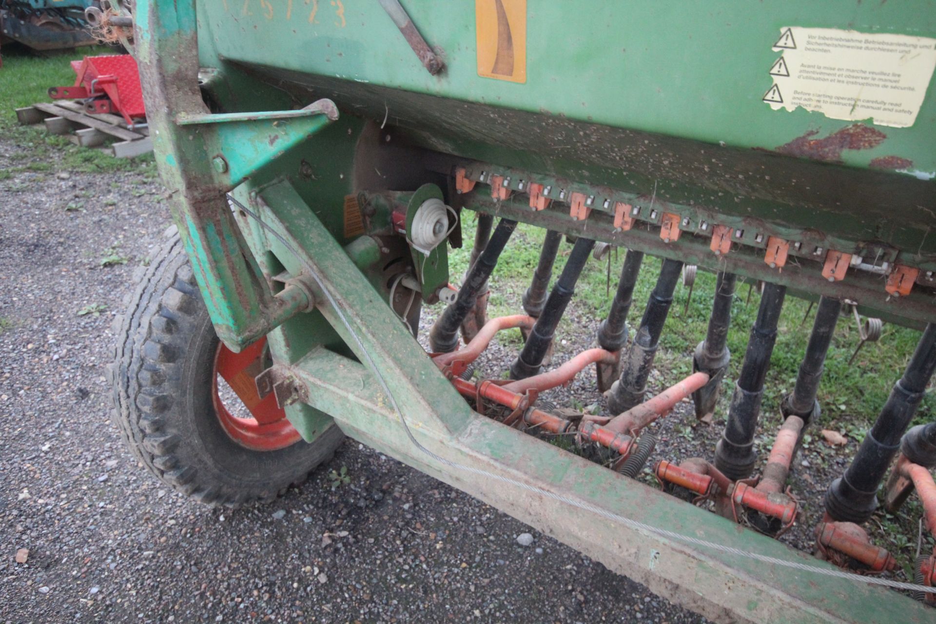 Amazone D8 Super 3m Suffolk Coulter drill. - Image 8 of 28