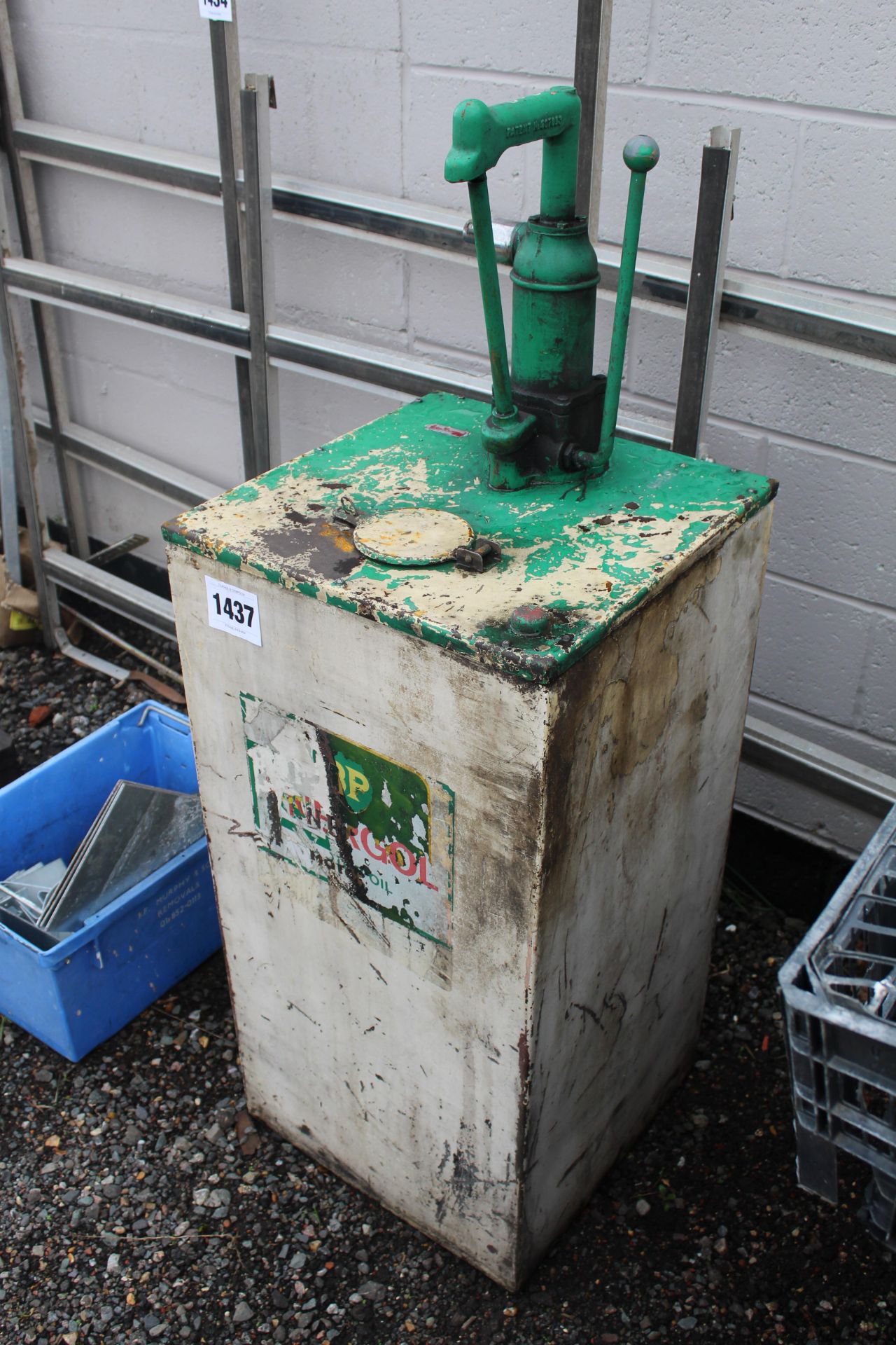 BP oil dispenser. - Image 2 of 5