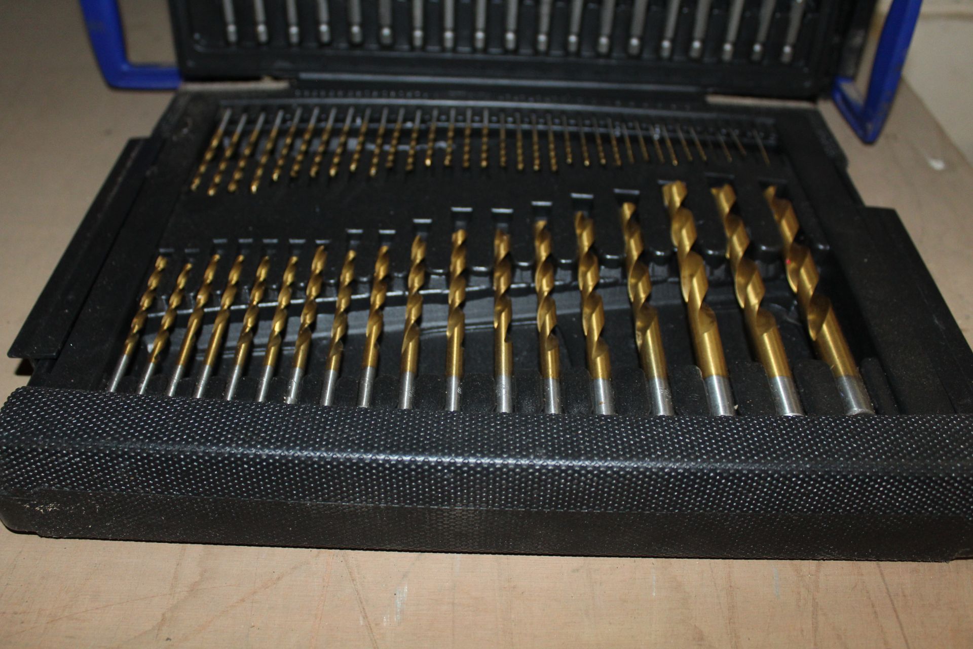 Large quantity of various drill bits. - Image 4 of 7