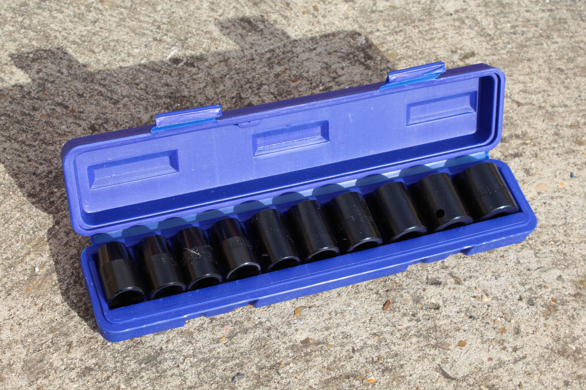 10 pce air impact socket set. V