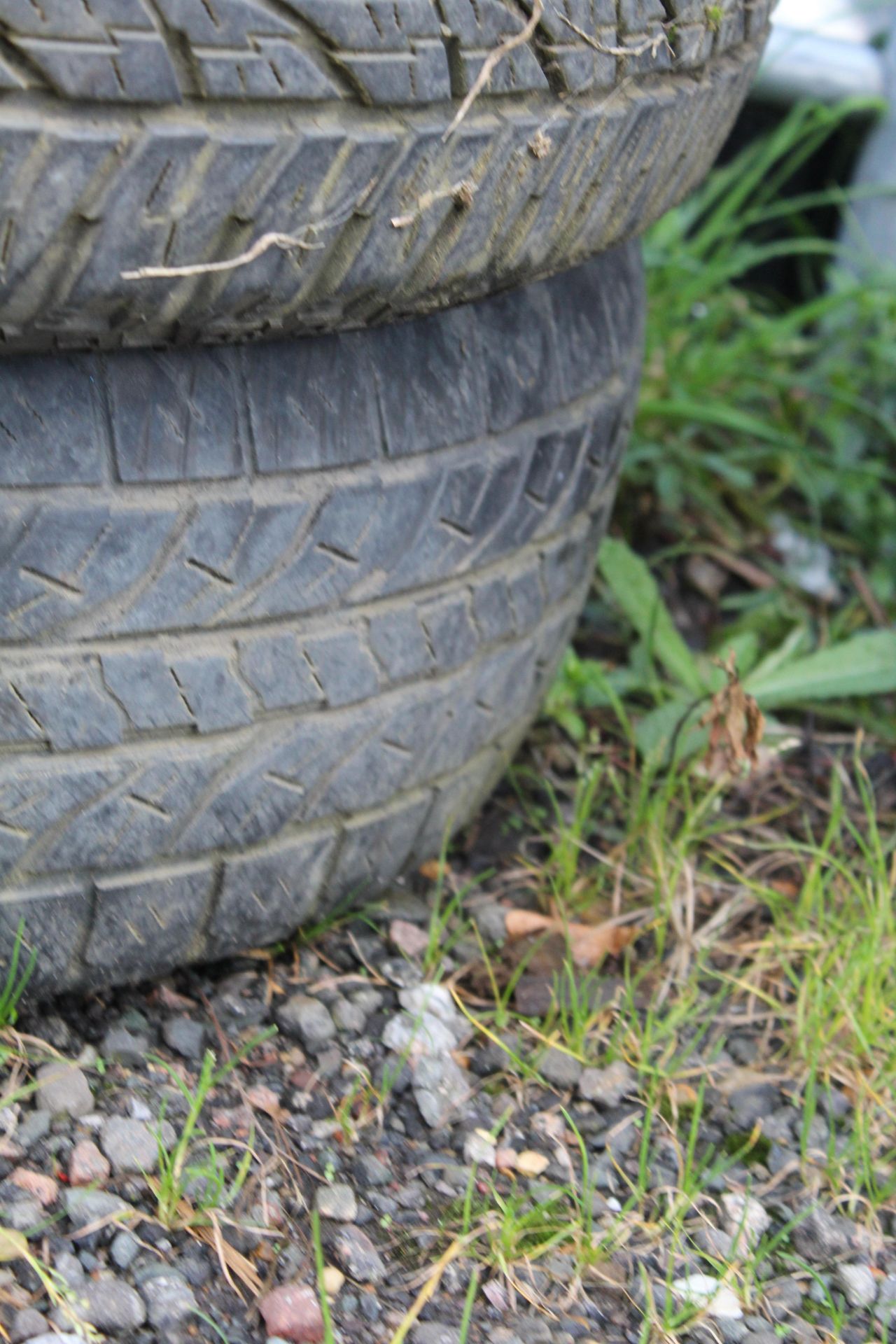 4x Kia alloy wheels and tyres. - Image 5 of 7