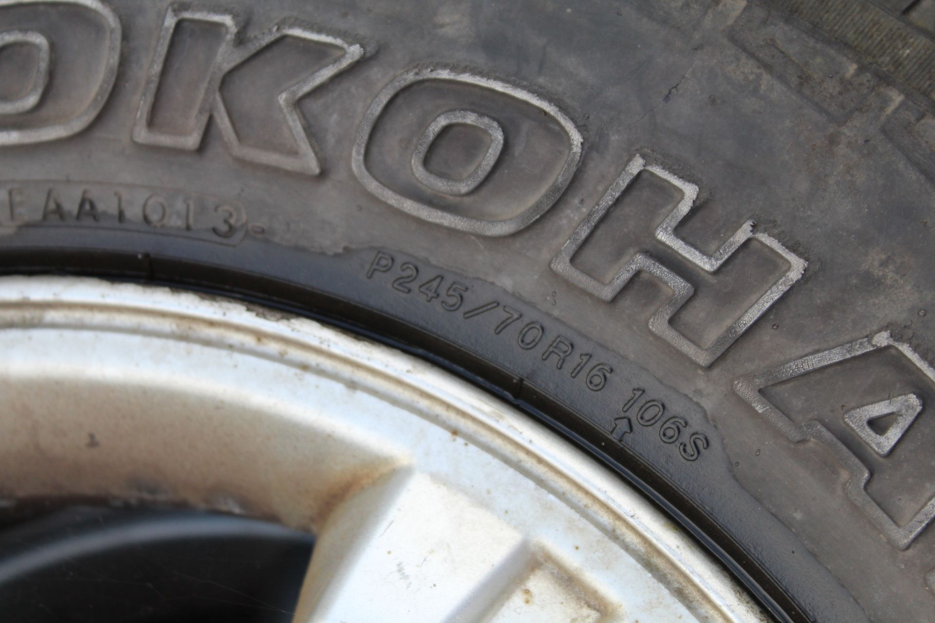 4x Kia alloy wheels and tyres. - Image 7 of 7