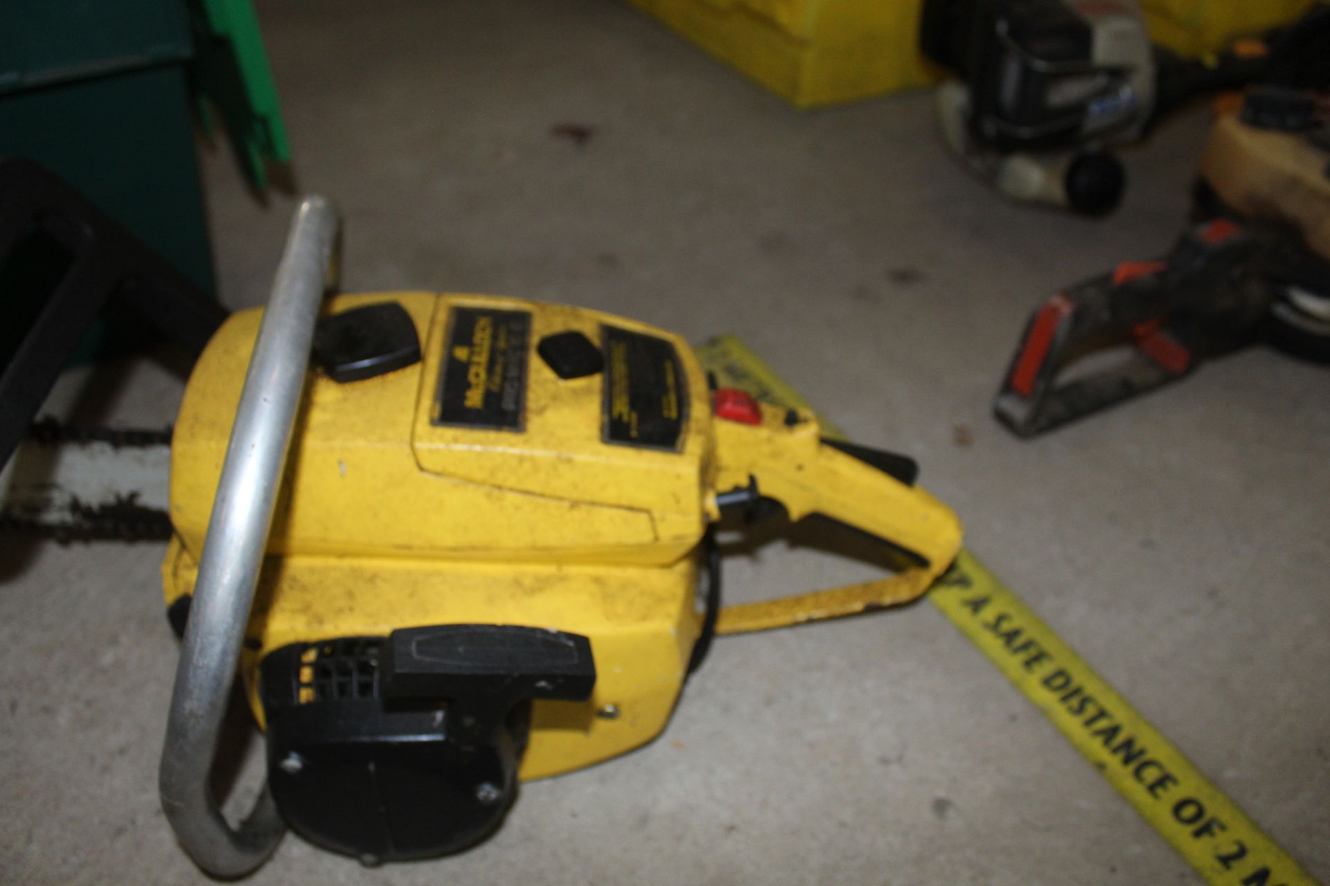 McCulluch petrol chainsaw. - Image 2 of 5