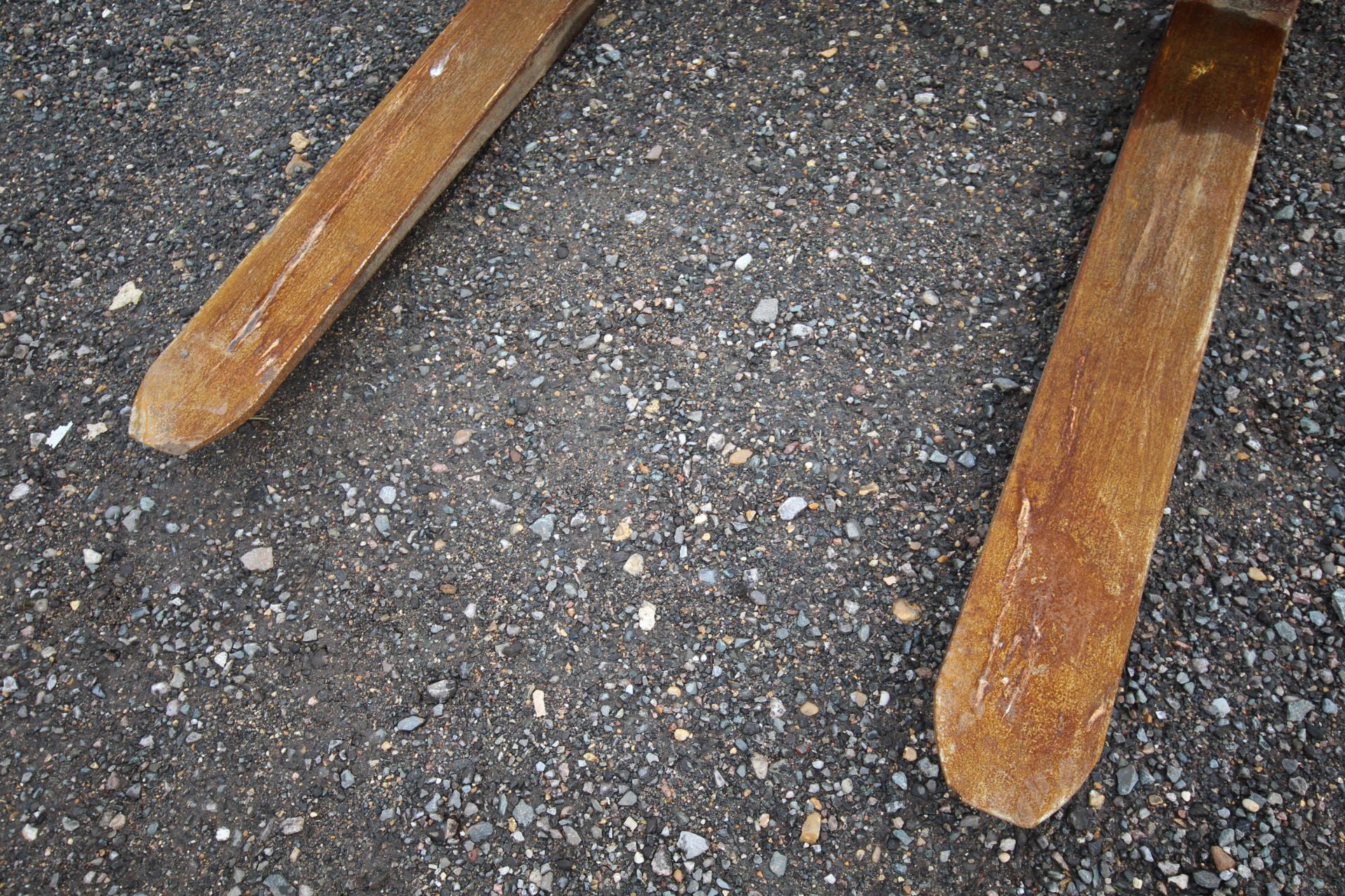 Large set of heavy-duty pallet tines. Merlo brackets. V - Image 5 of 12