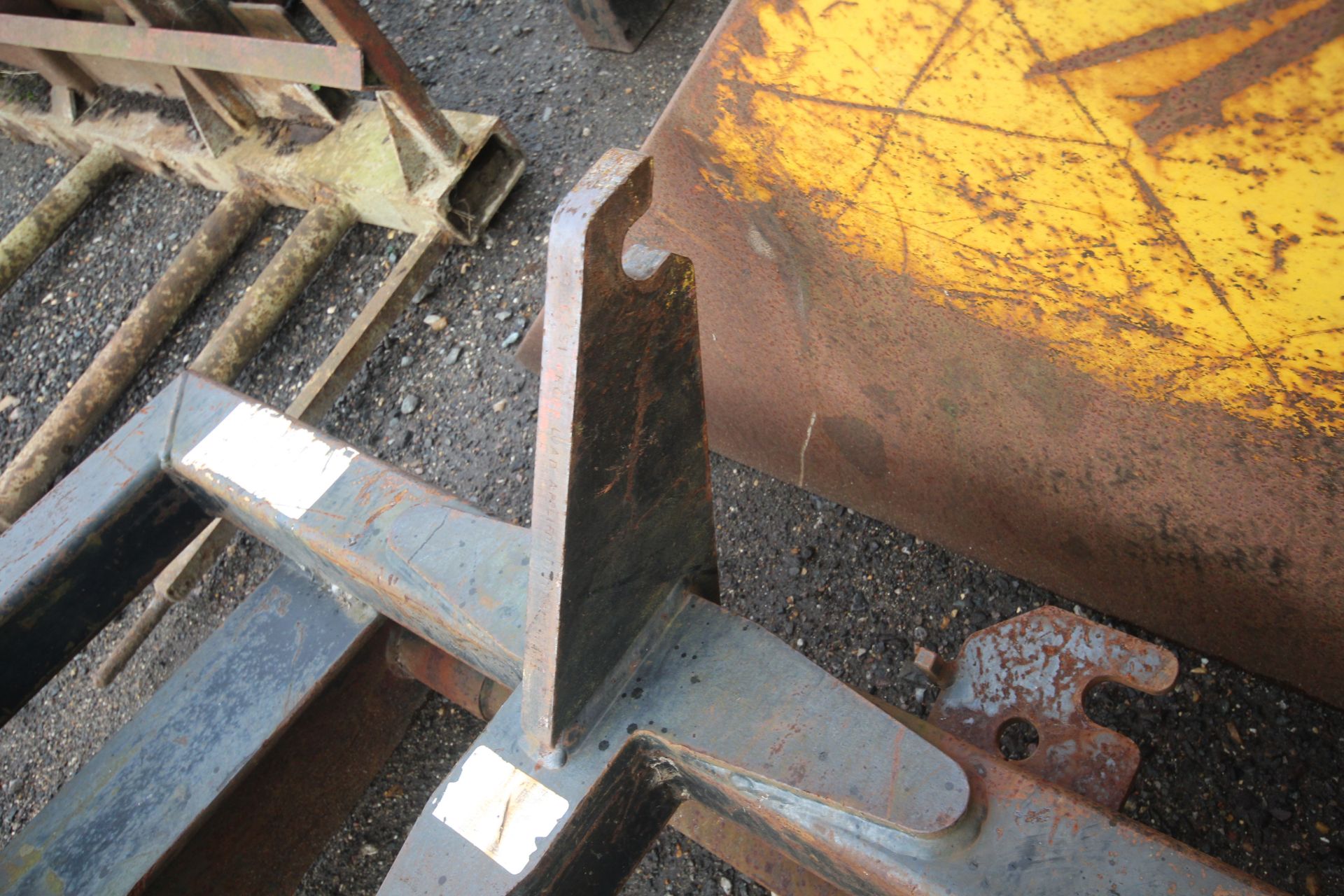 Agri-Weld Quick Shift linkage headstock. Manitou b - Image 4 of 11