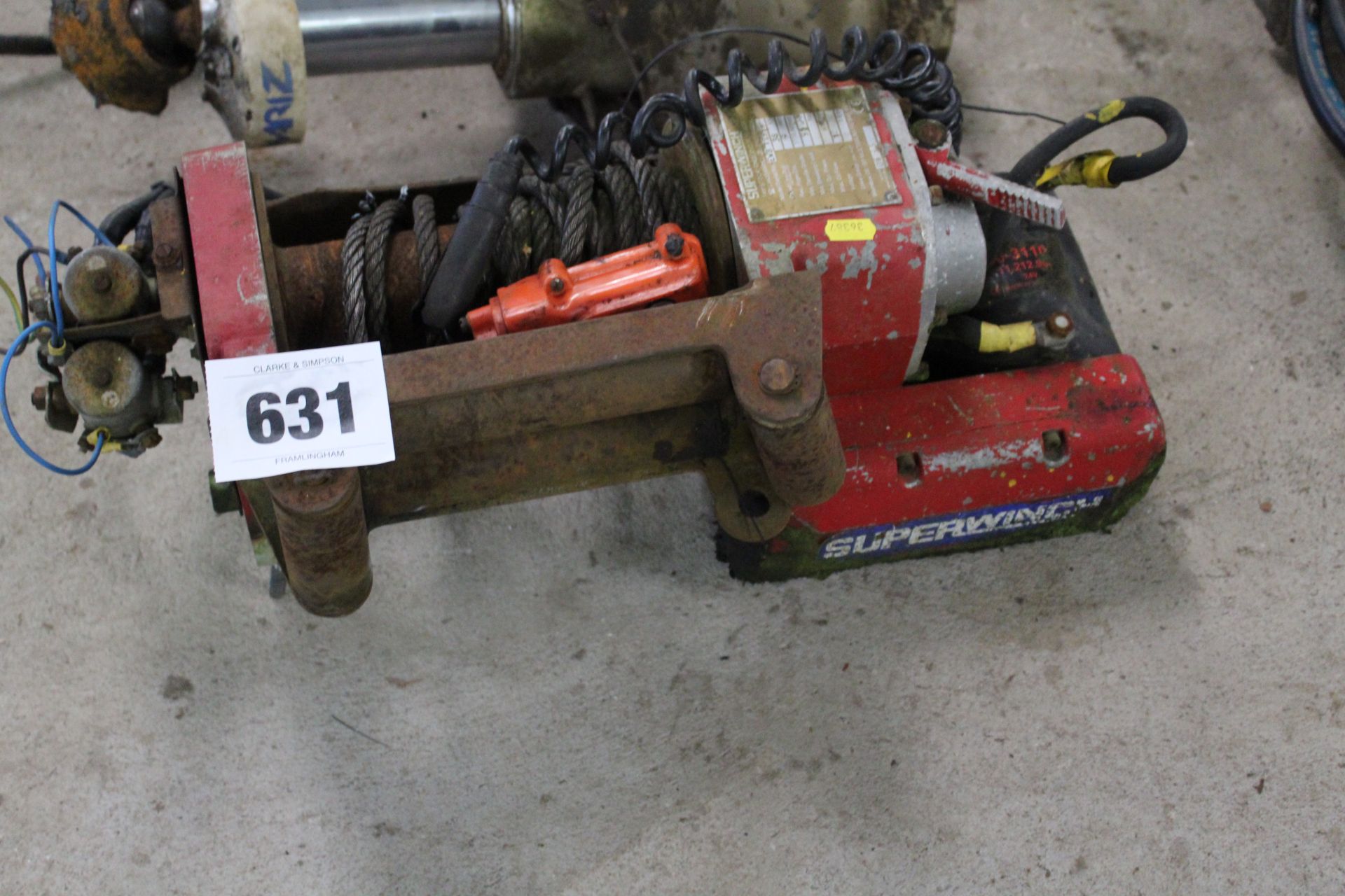 Superwinch 24v trailer or vehicle winch. V