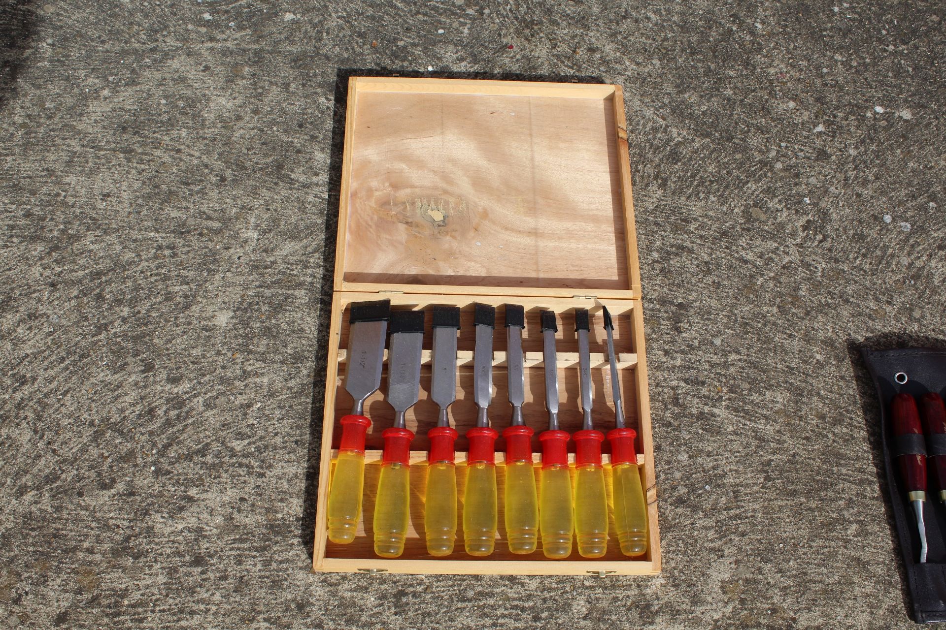 Professional chisel set. V