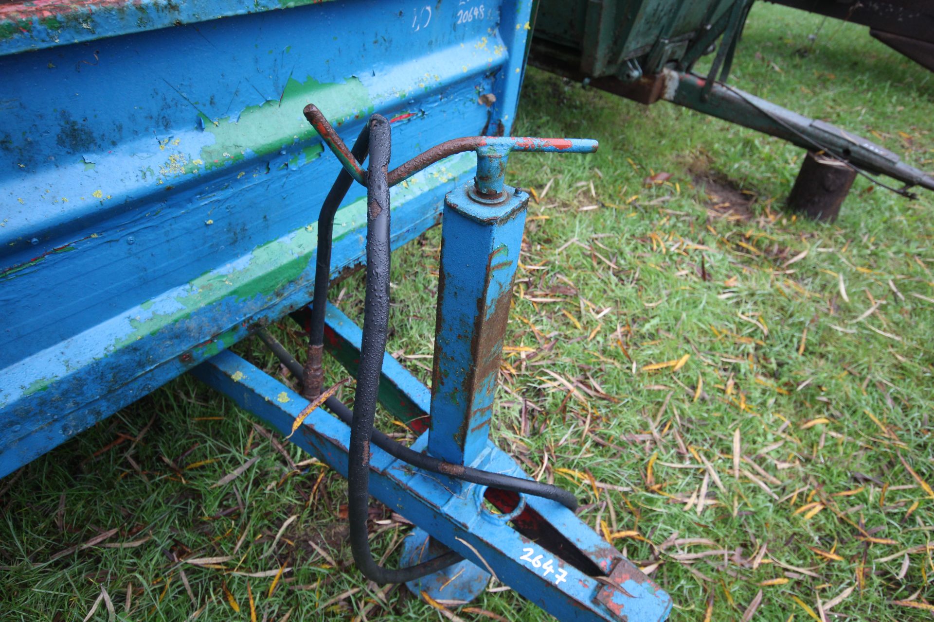 1T drop side tipping trailer. - Image 6 of 12