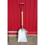 Aluminium shovel. V