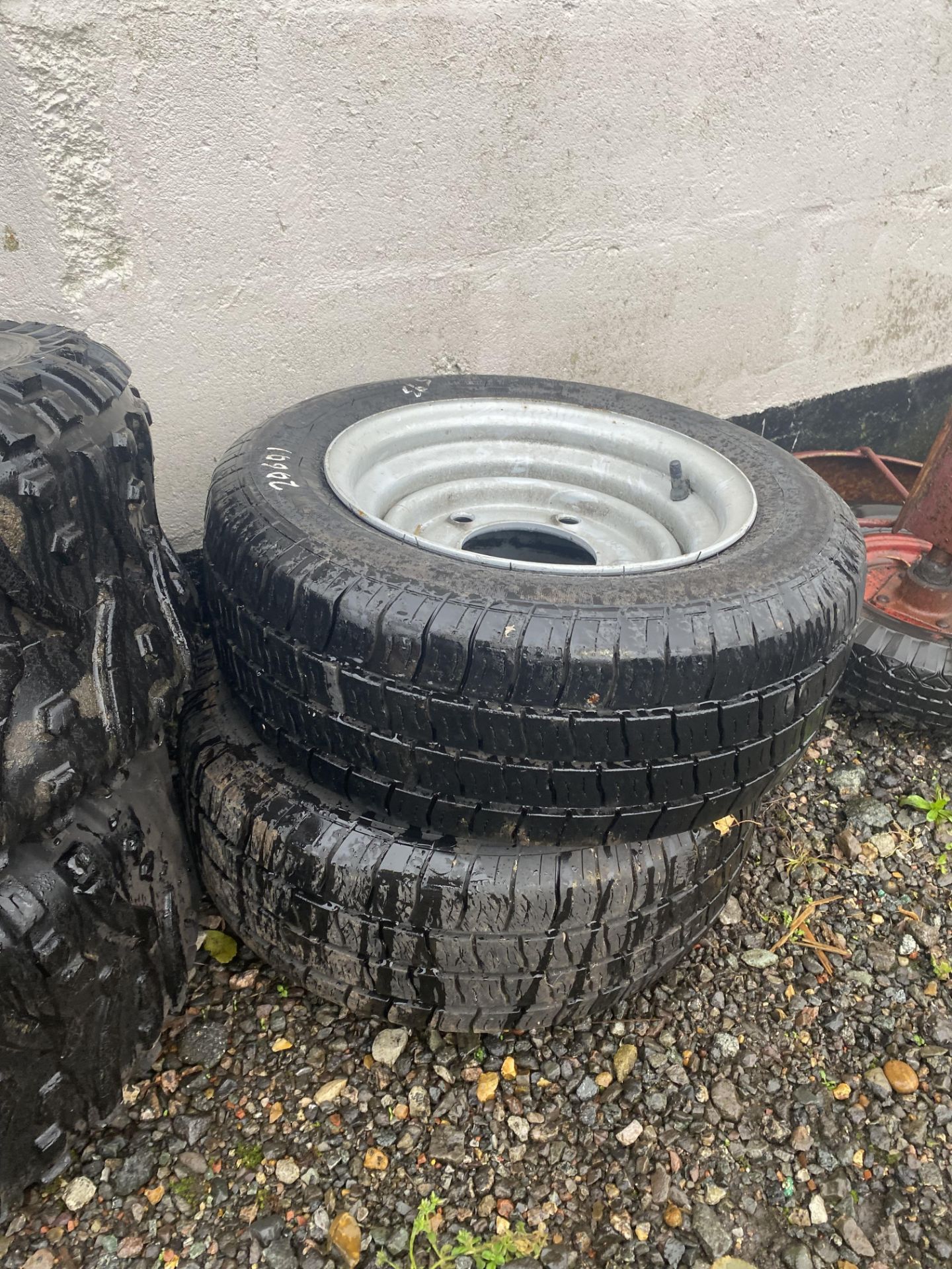 2x Ifor Williams trailer wheels and tyres. V