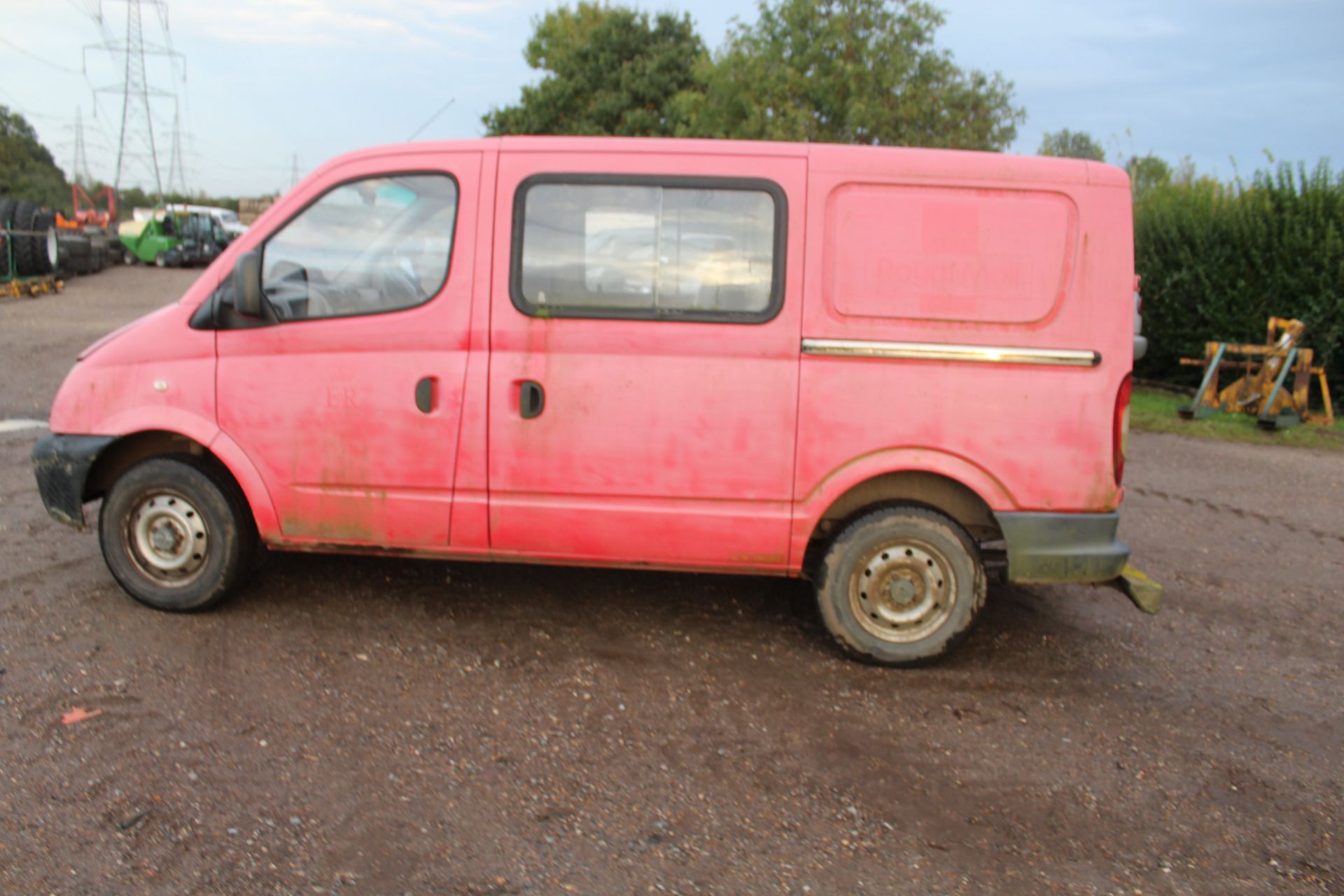 **UPDATED DESCRIPTION** LDV 2.8/95 Maxus crew cab panel van. Registration BD57 BHY. Date of first - Image 6 of 52