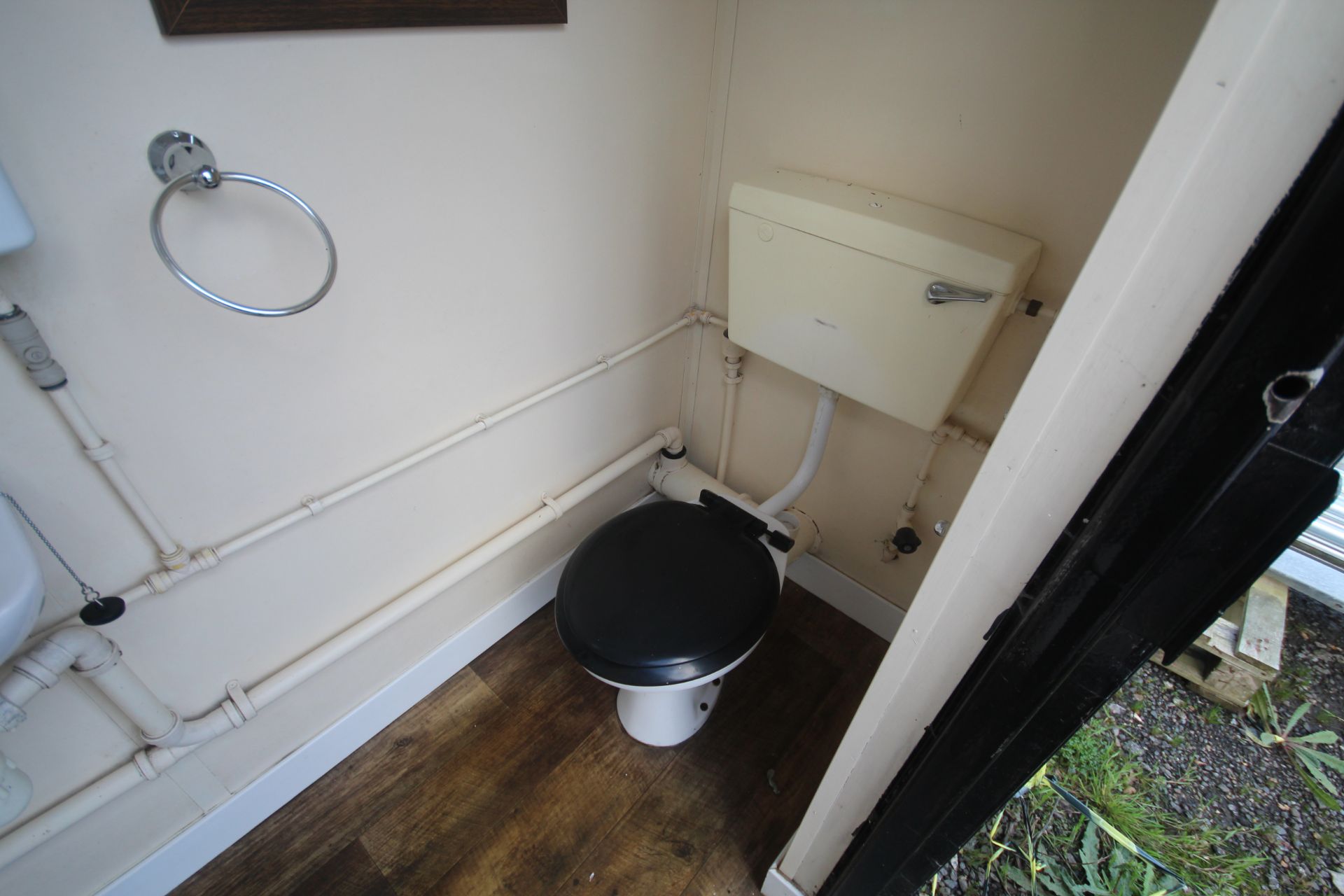 Fully fitted container toilet block. Single ladies and 2+1 gents. Recently removed. V - Image 8 of 17