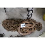 Large lifting chain.