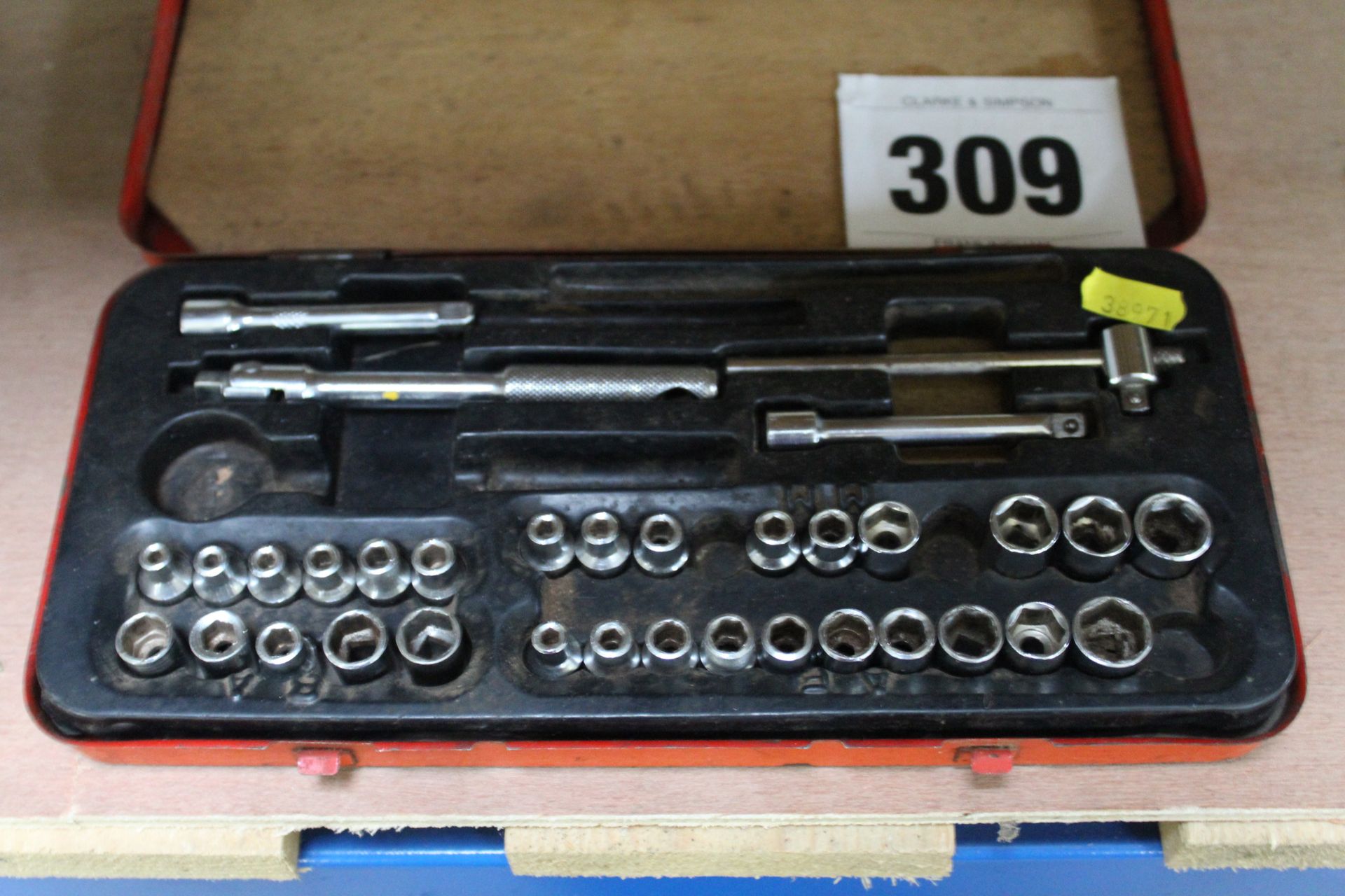 Socket set and wooden box of stocks and dies. - Image 2 of 3