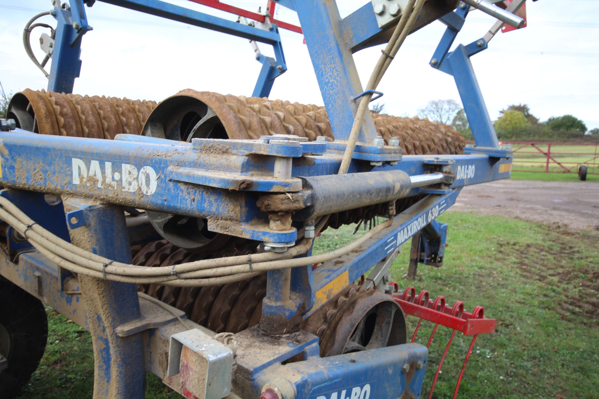 Dalbo 6.3m hydraulic folding rolls. With Snowflake - Image 18 of 35