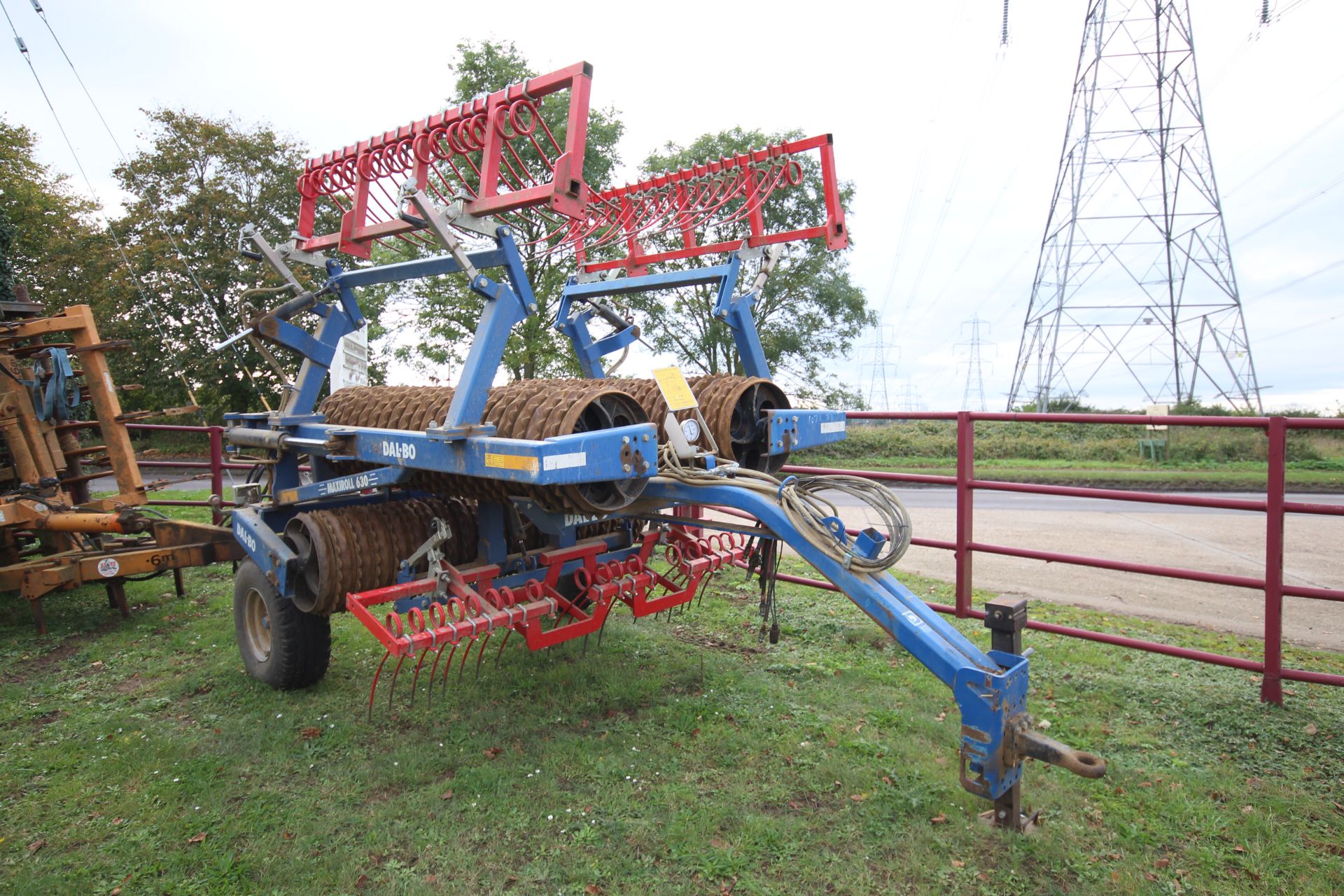 Dalbo 6.3m hydraulic folding rolls. With Snowflake - Image 3 of 35