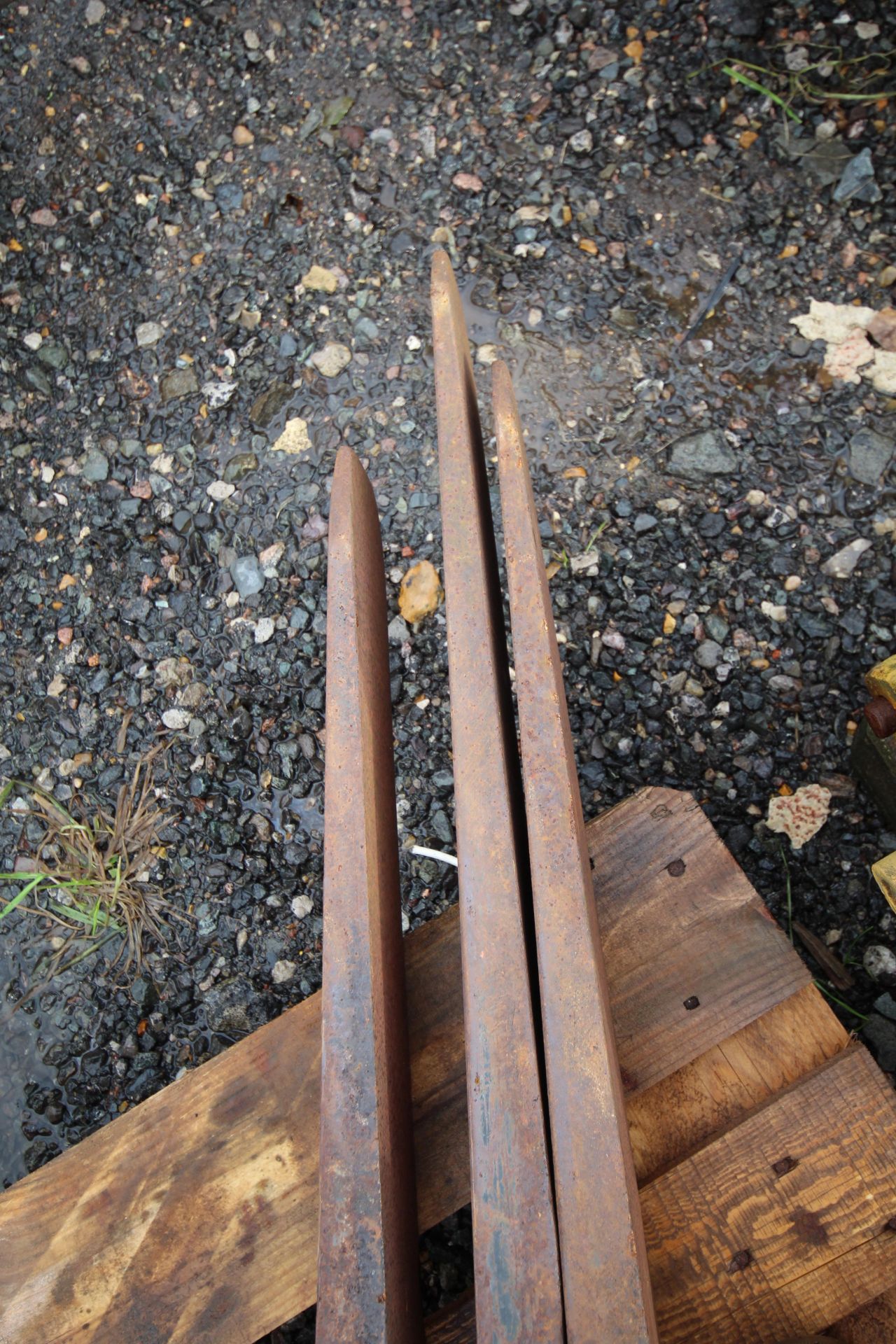 3x pallet tines. - Image 6 of 7