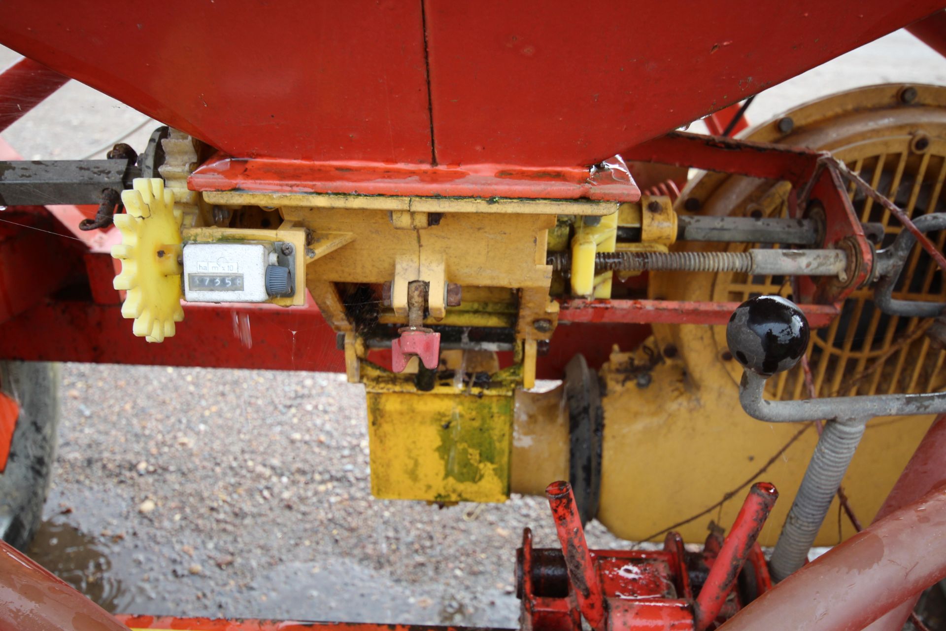 Accord Pneumatic DL 4M mounted Suffolk coulter drill. - Image 28 of 28