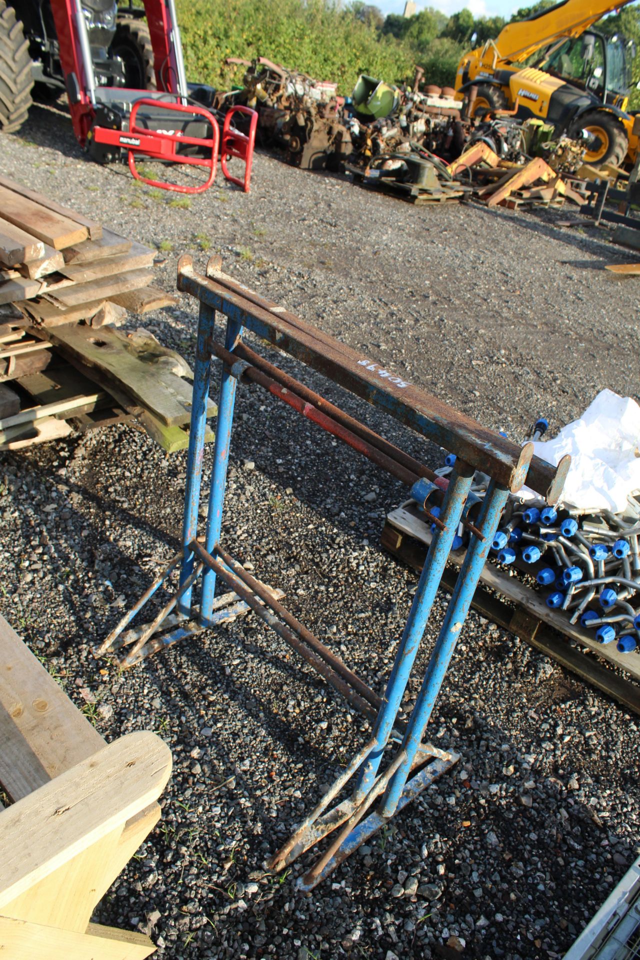 2x builders trestles. - Image 2 of 4