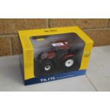 UH New Holland T6.175 Terracotta Tractor - Limited Edition 1/32. V