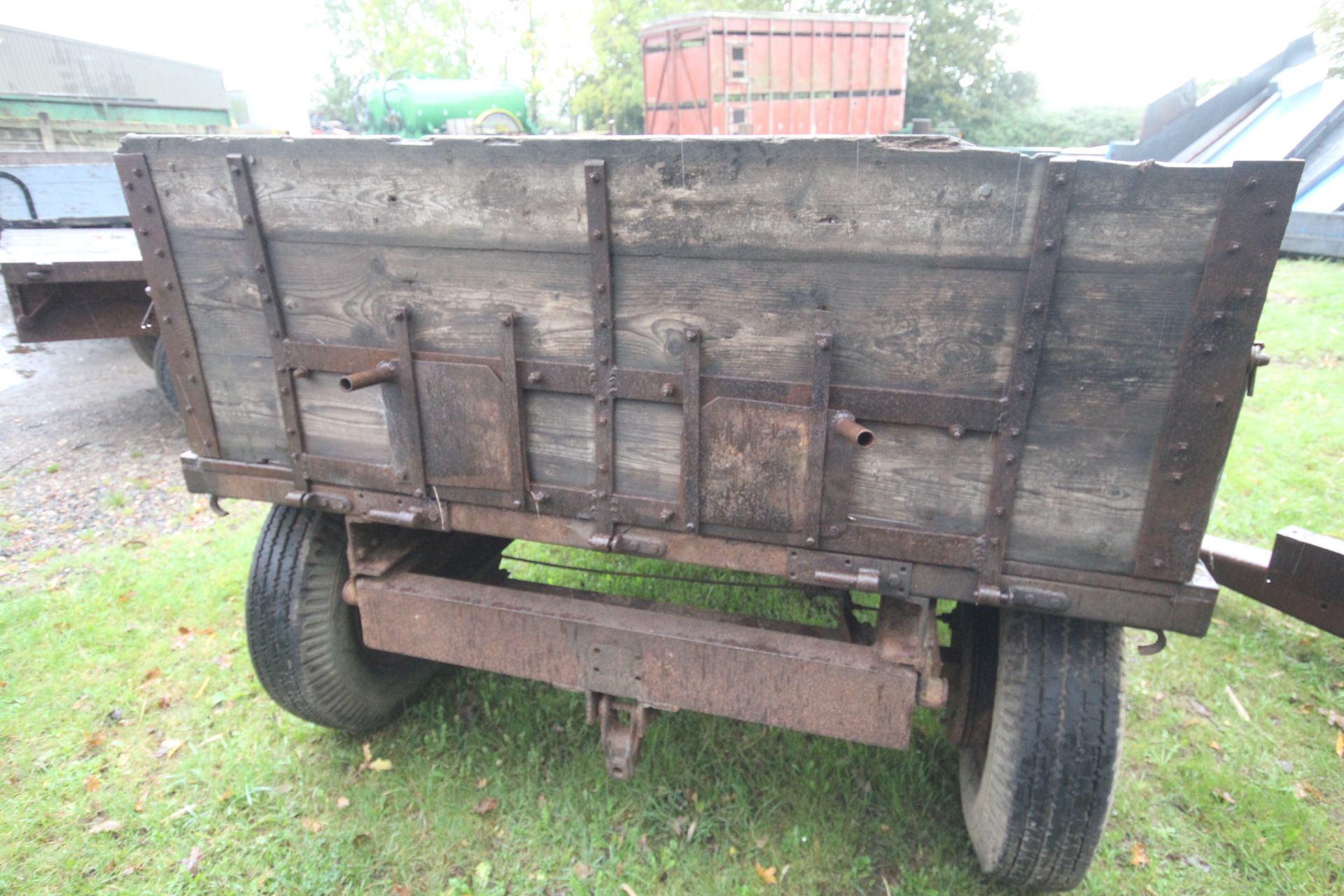 Ferguson FJEA-40 3T tipping trailer. With drop in sides and 12-stud axle. Badged. Serial number - Image 13 of 15