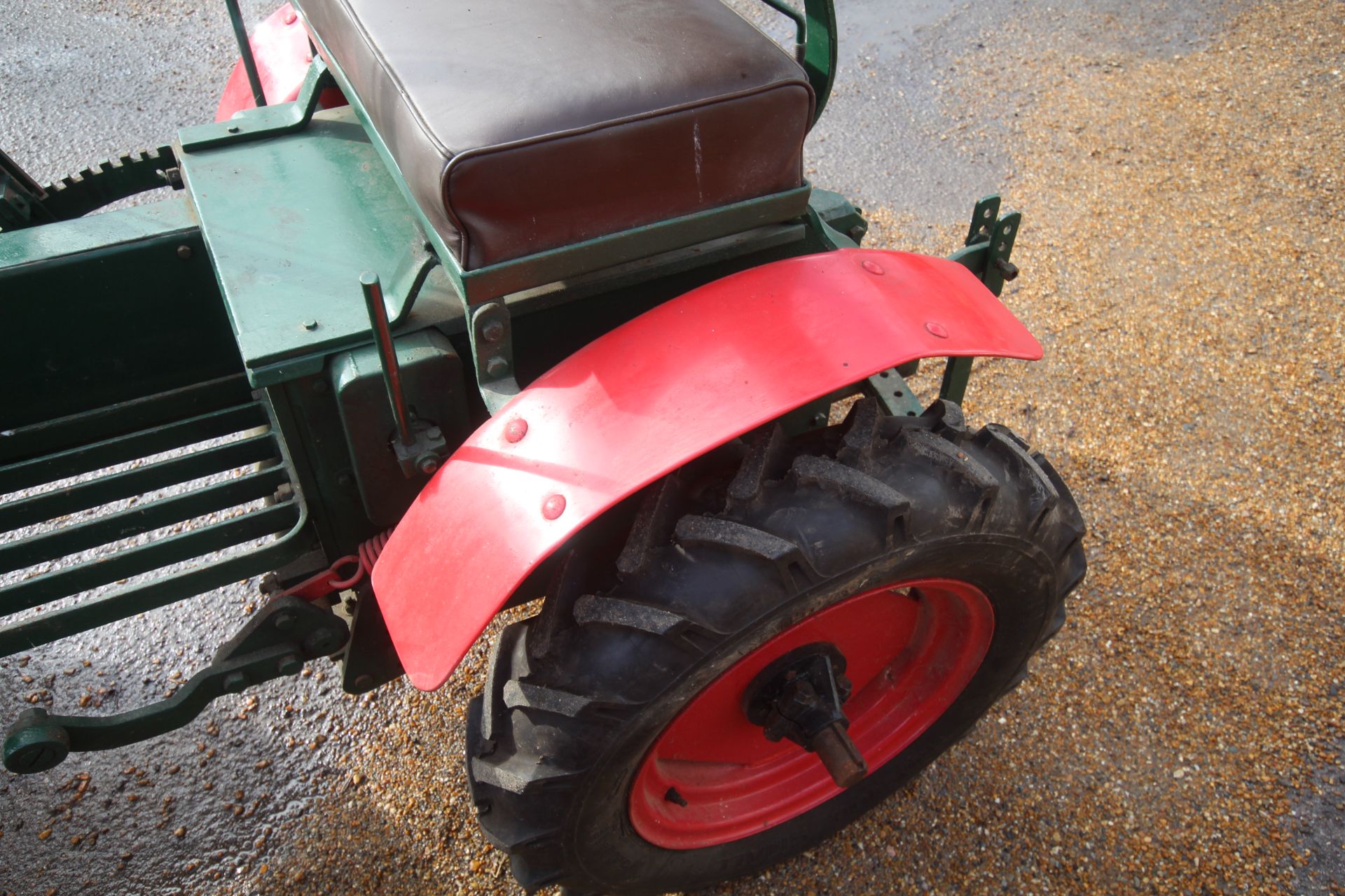 Trusty Steed 2WD horticultural tractor. 1952. Serial number NTS B240. With Norton 600cc petrol - Image 22 of 31