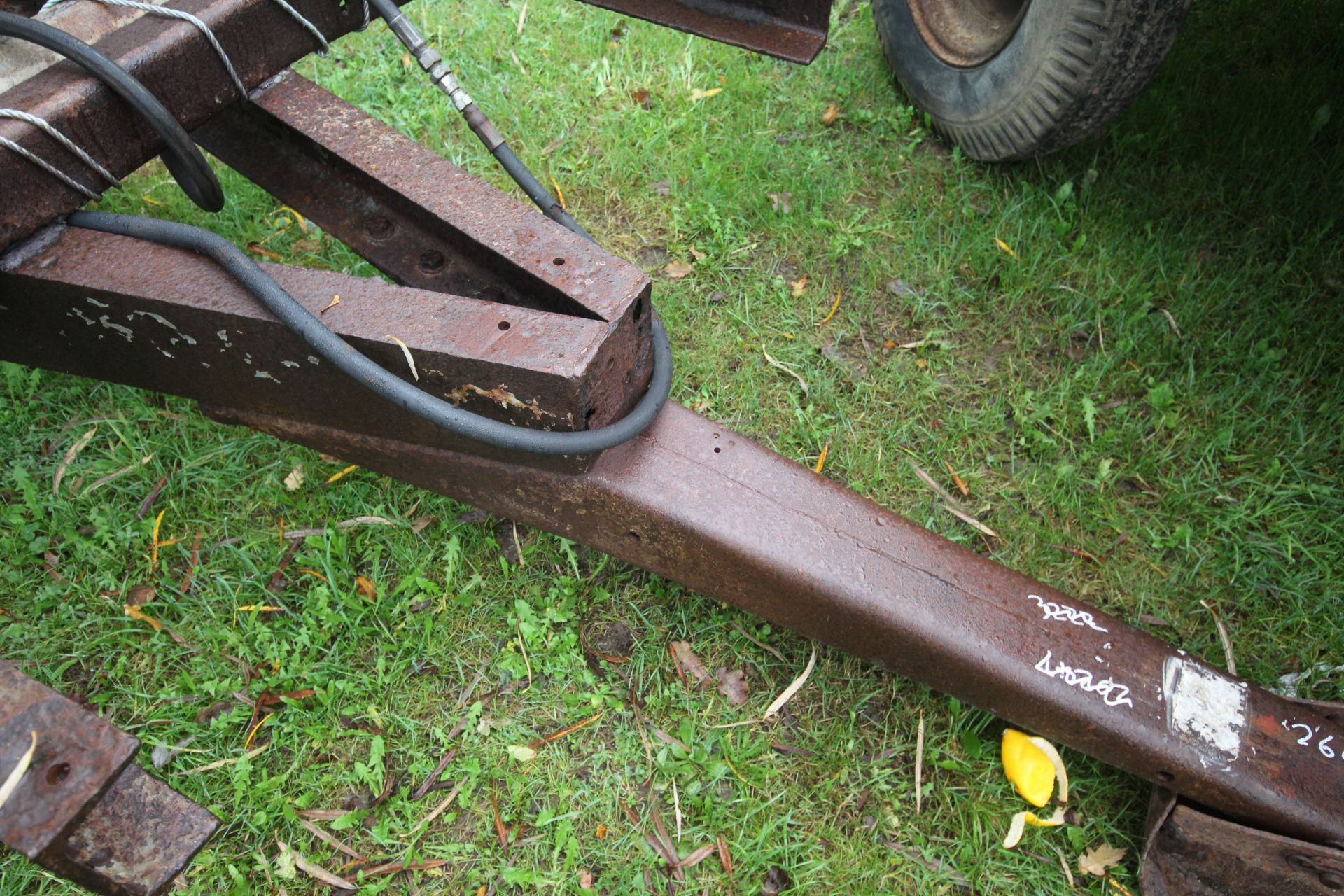 Ferguson 3T single axle tipping trailer chassis. With ram. - Image 6 of 11