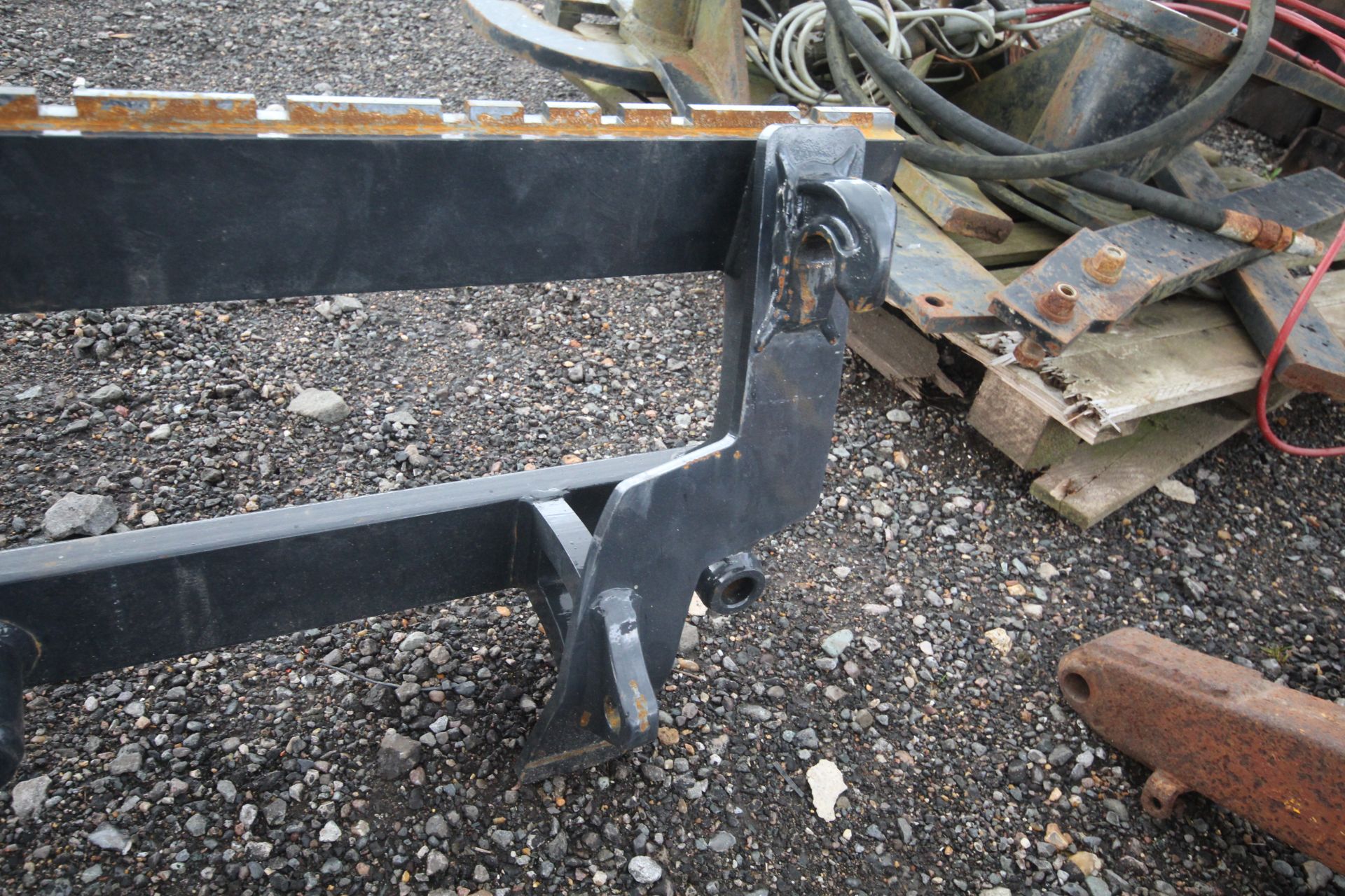 MX Pallet tines. 2022. Euro 8 brackets. Owned from new. For sale due to retirement. V - Image 4 of 9