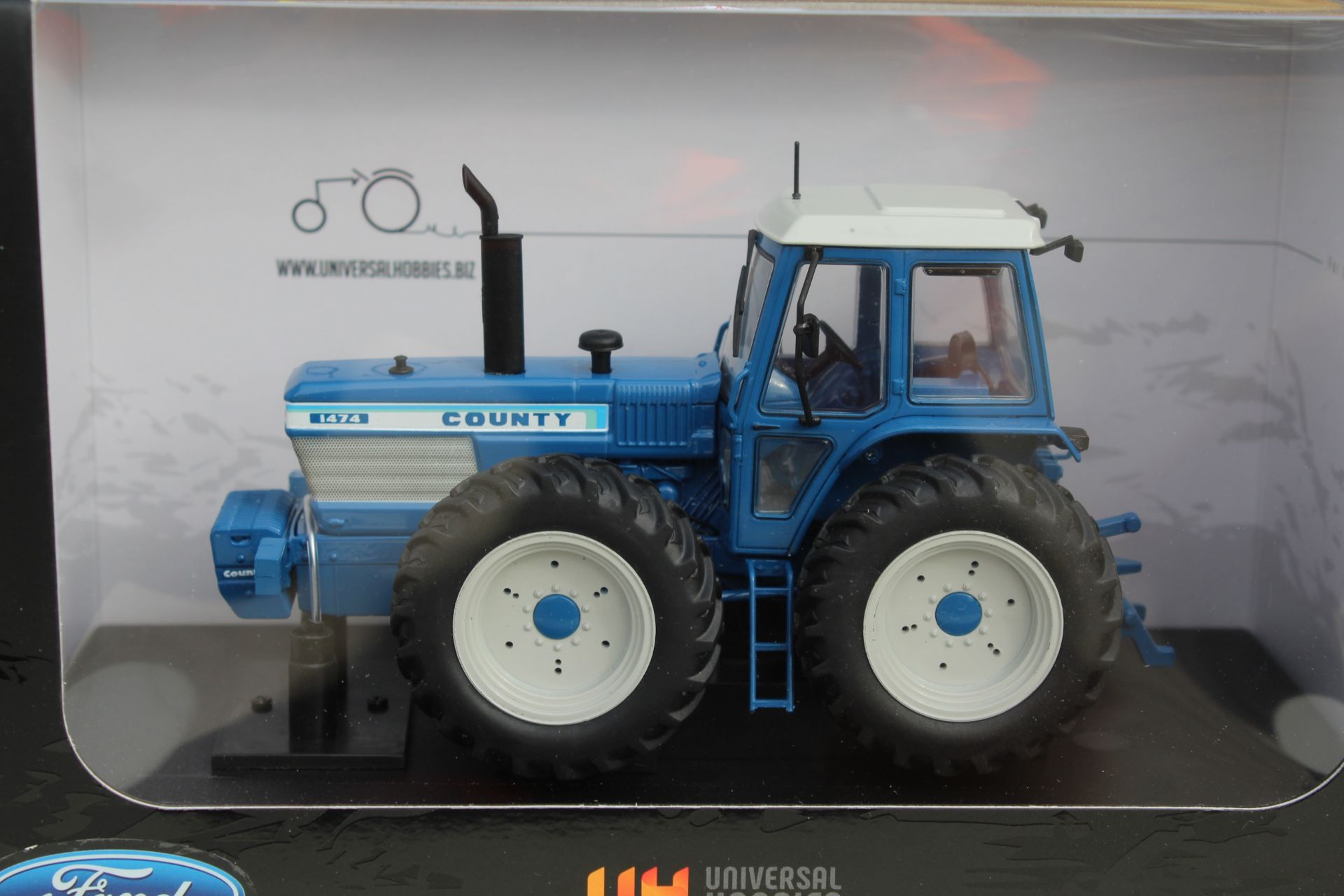 UH County 1474 Tractor 1/32. V - Image 2 of 2