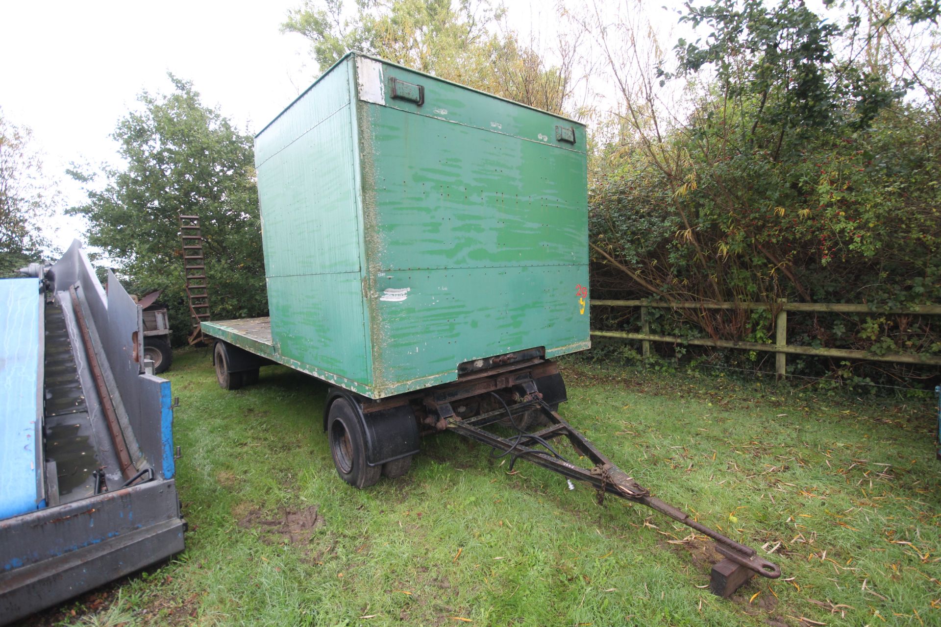 4-wheel turntable beavertail low loader trailer. With Manual ramps and front workshop. V