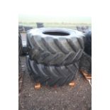 2x 600/70R28 tyres. V