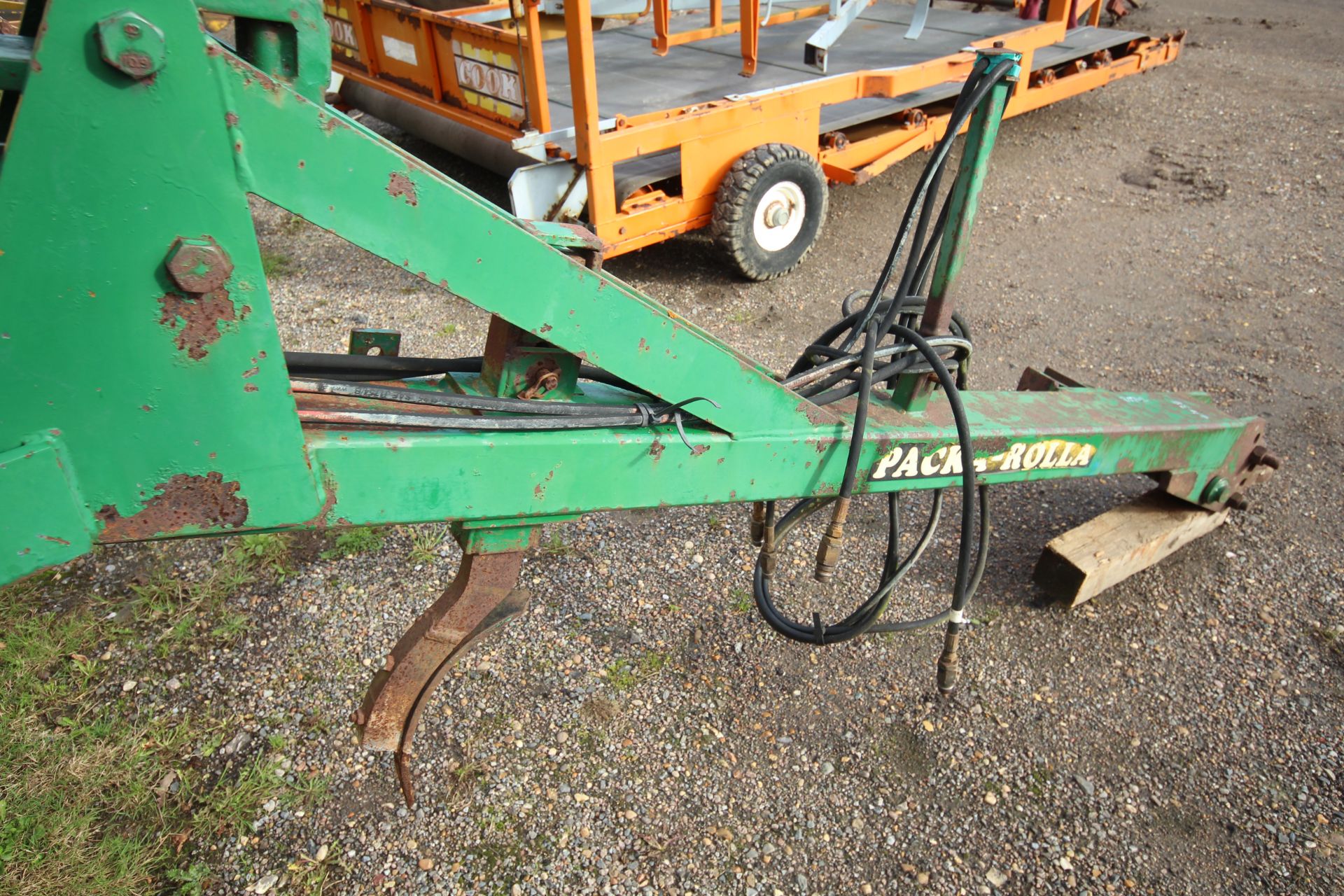 Cousins 5.6m hydraulic folding double press. With leading tines. V - Image 34 of 34