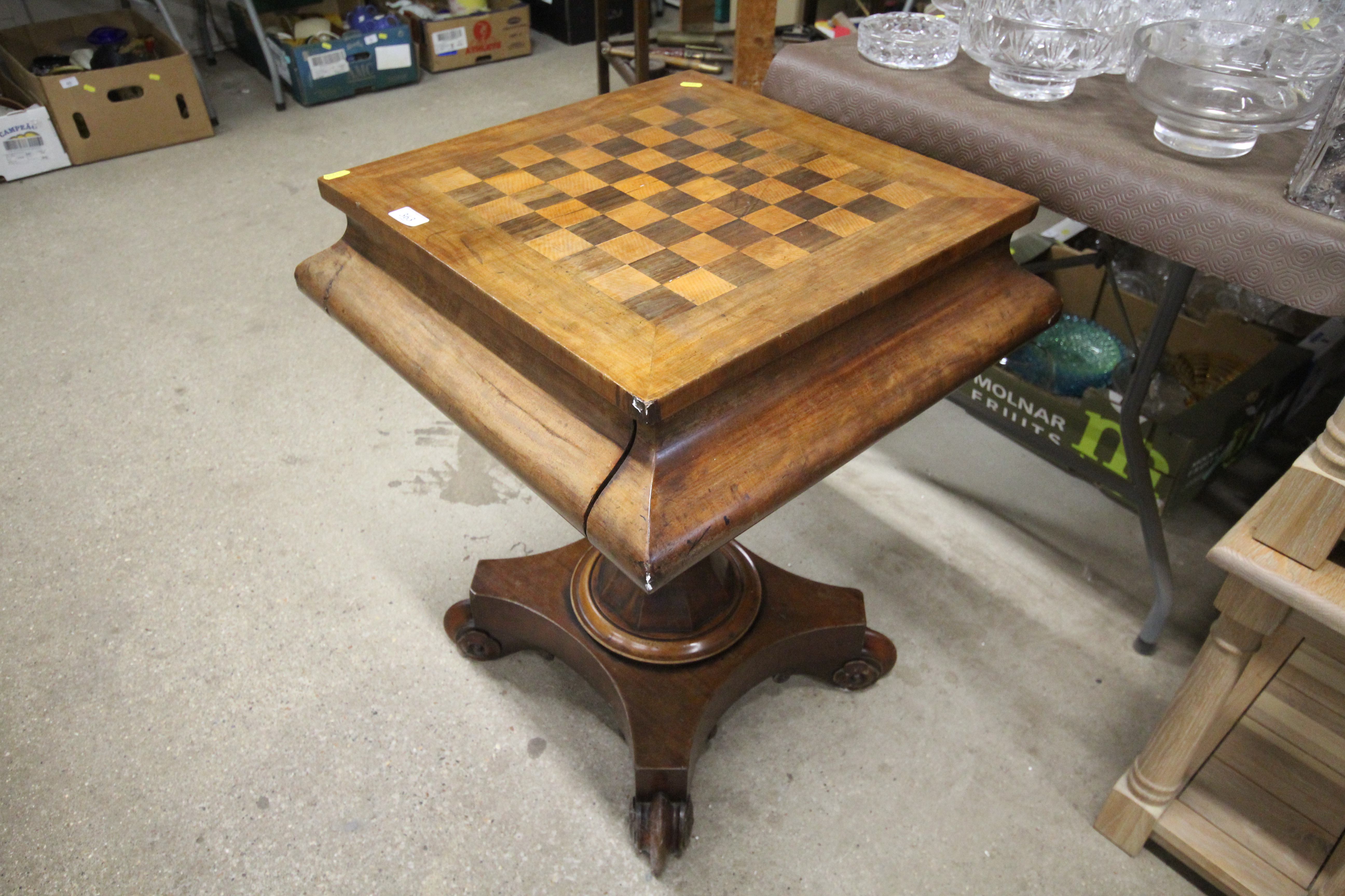 A 19th Century mahogany and inlaid games table - Bild 2 aus 9